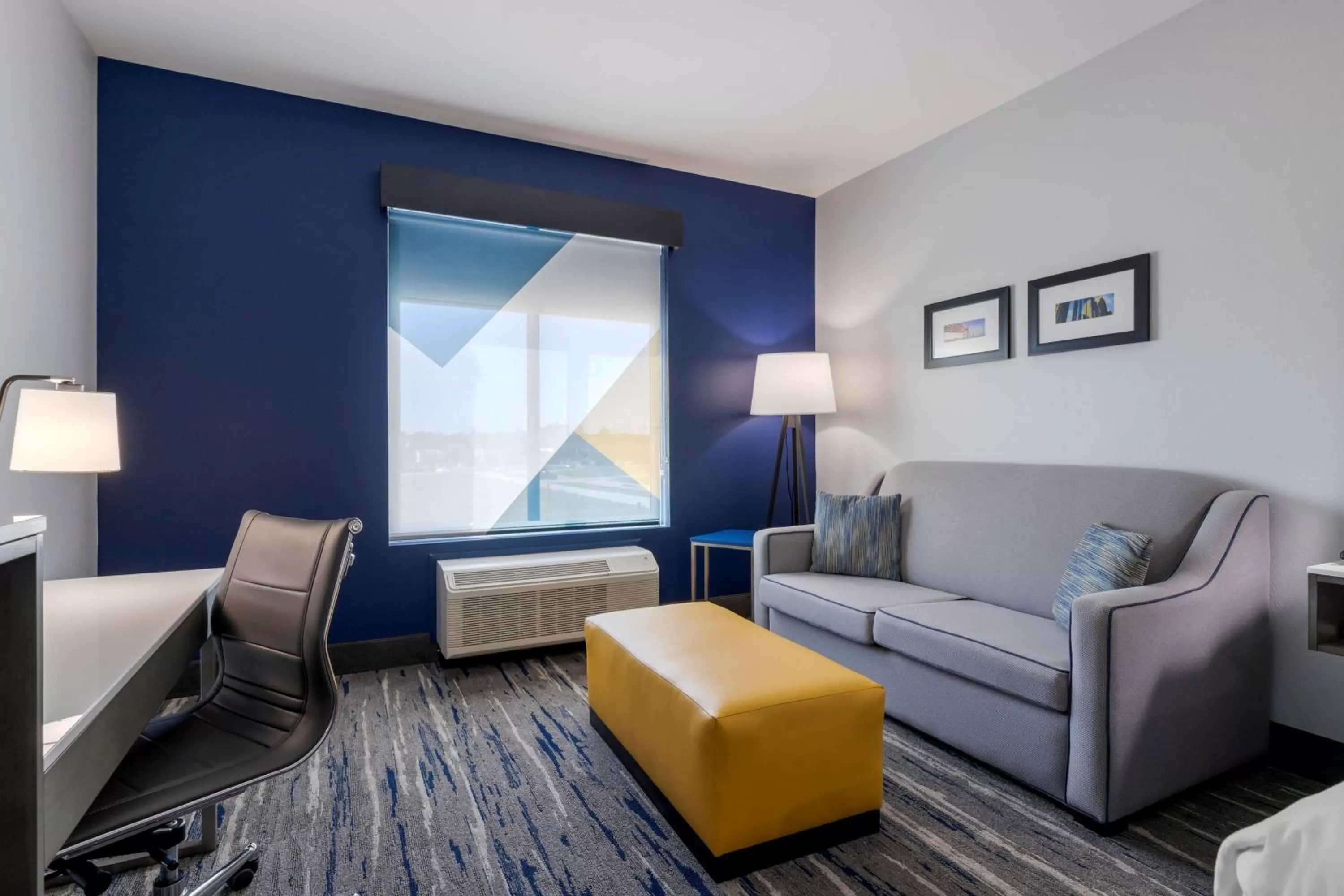 Bedroom in Best Western Plus Choctaw Inn & Suites