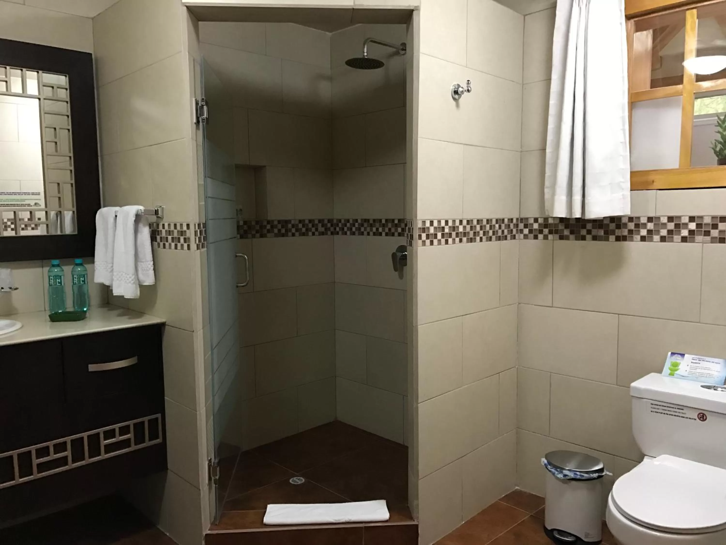 Bathroom in Puertolago Country Inn & Resort