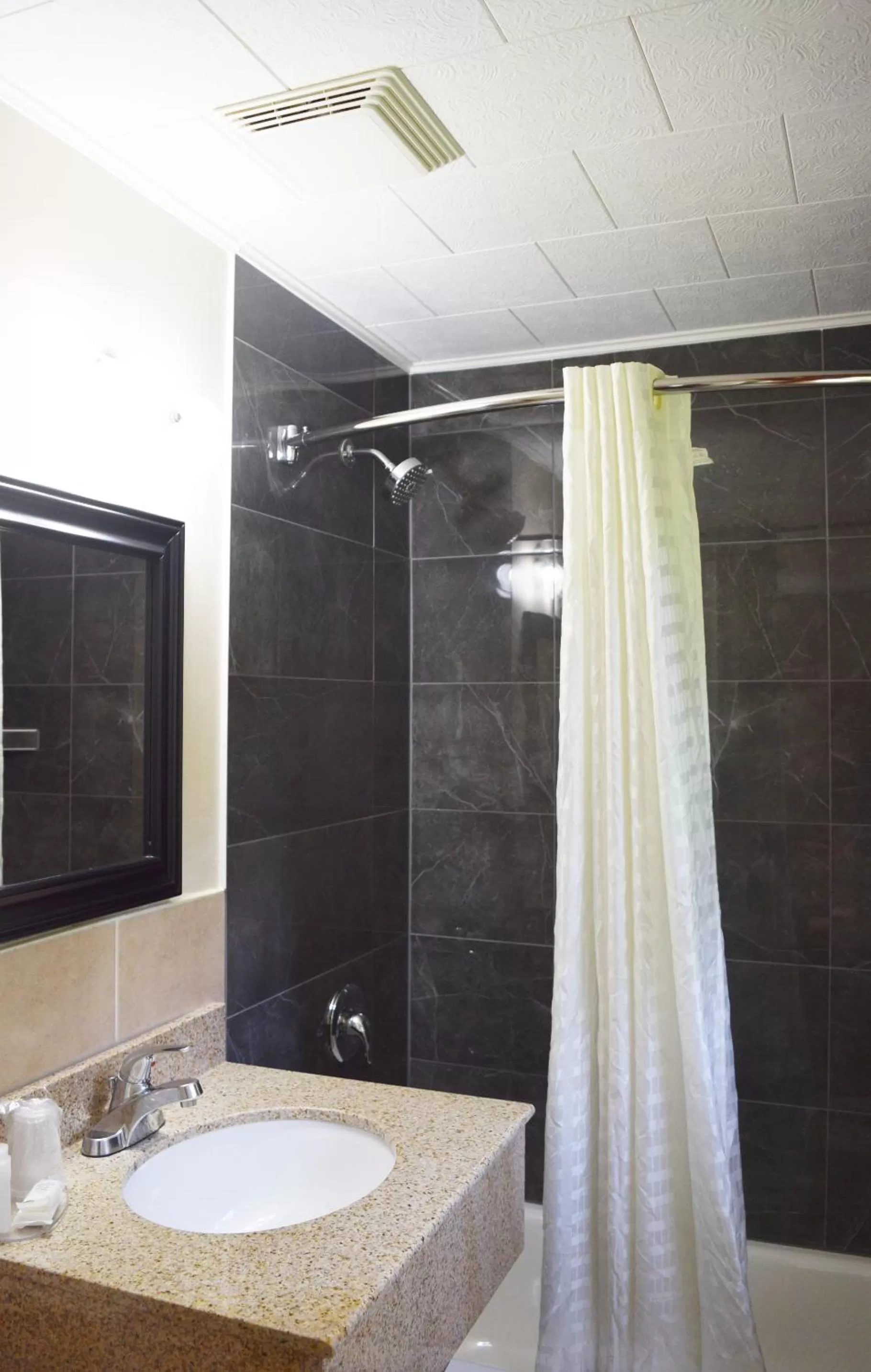 Knights Inn Arnprior