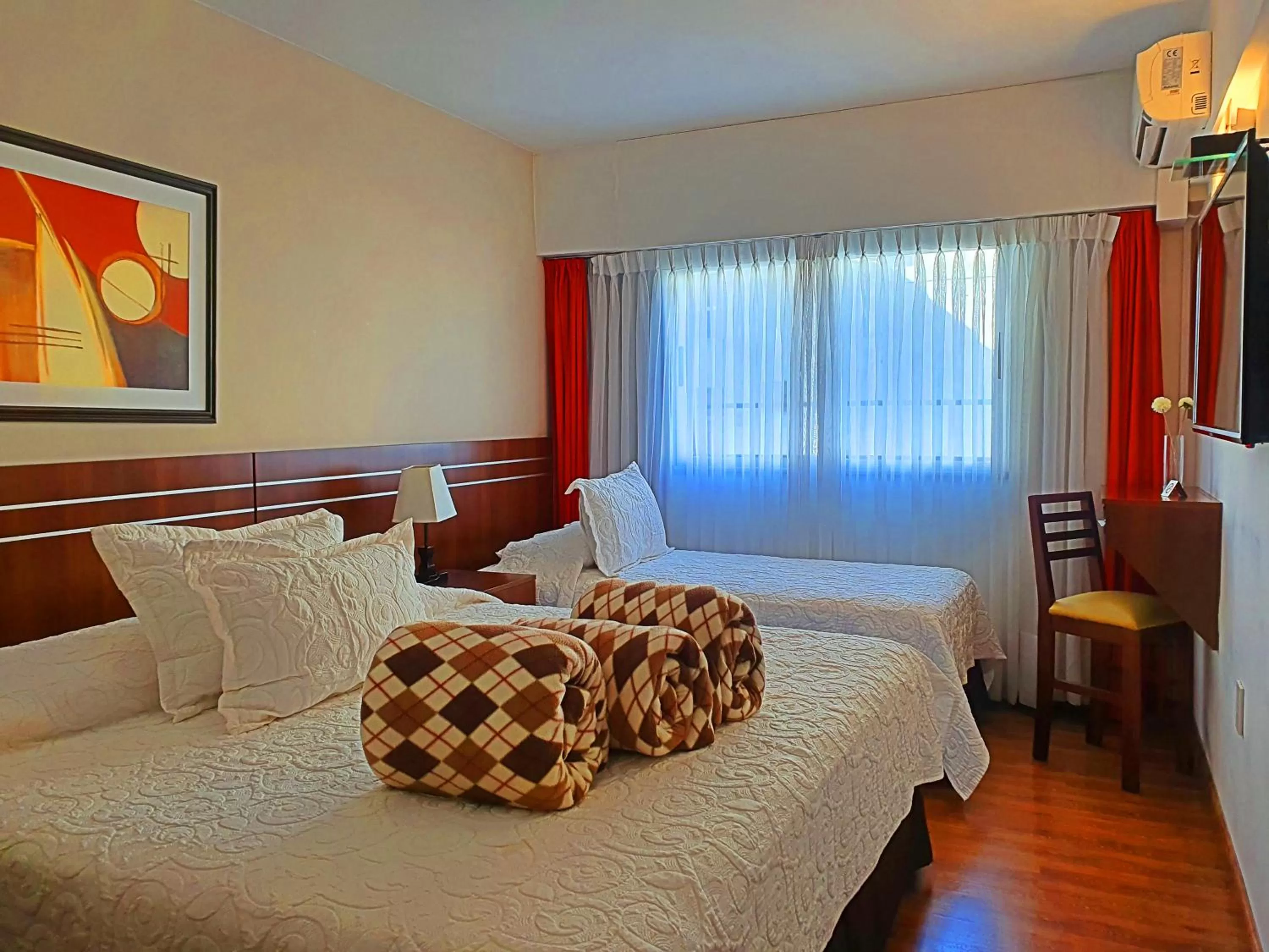 Bedroom, Bed in Hotel America