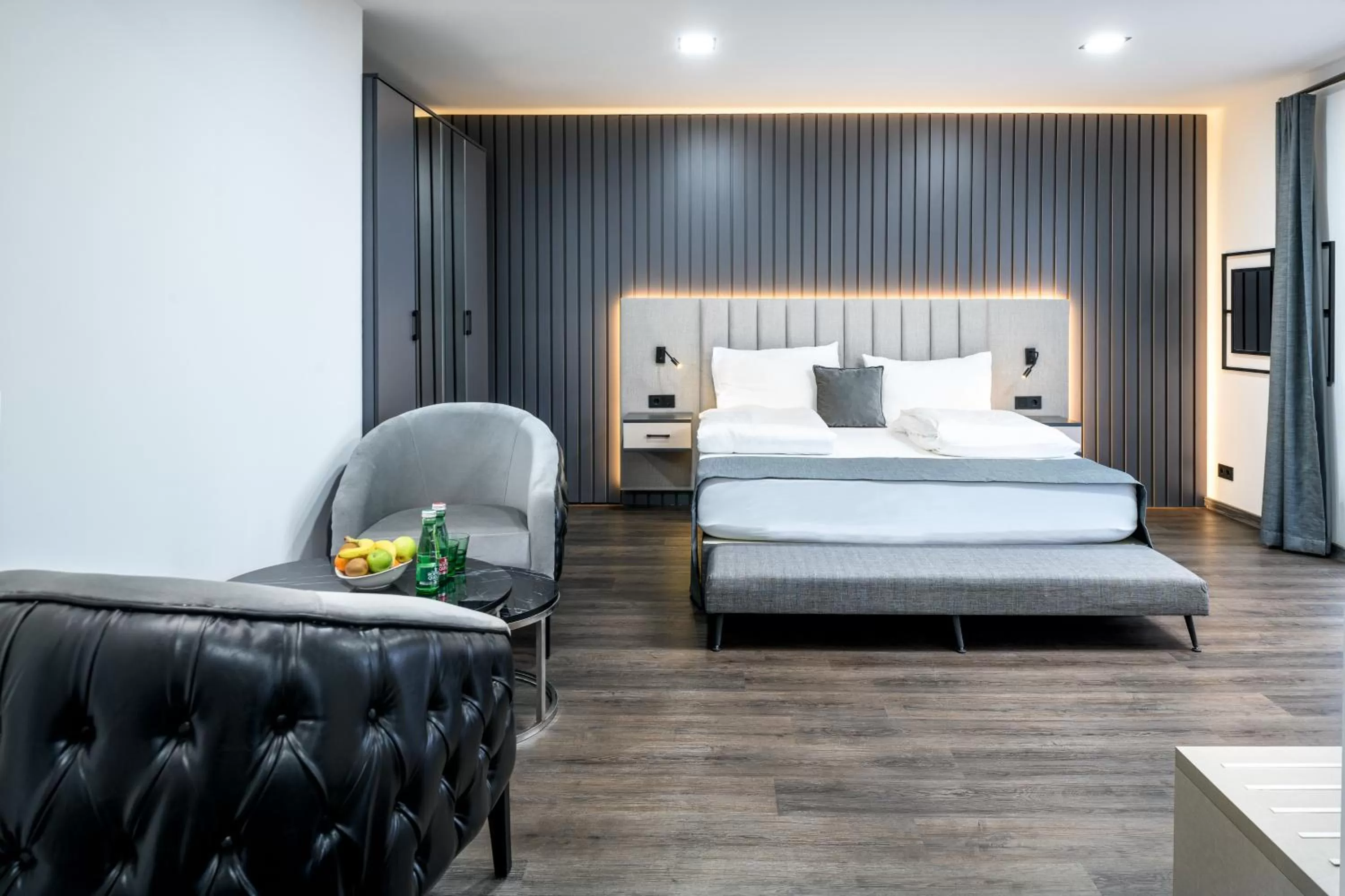 Bed in PARKHOTEL BRAUNAU - 24 Stunden Self Check-IN