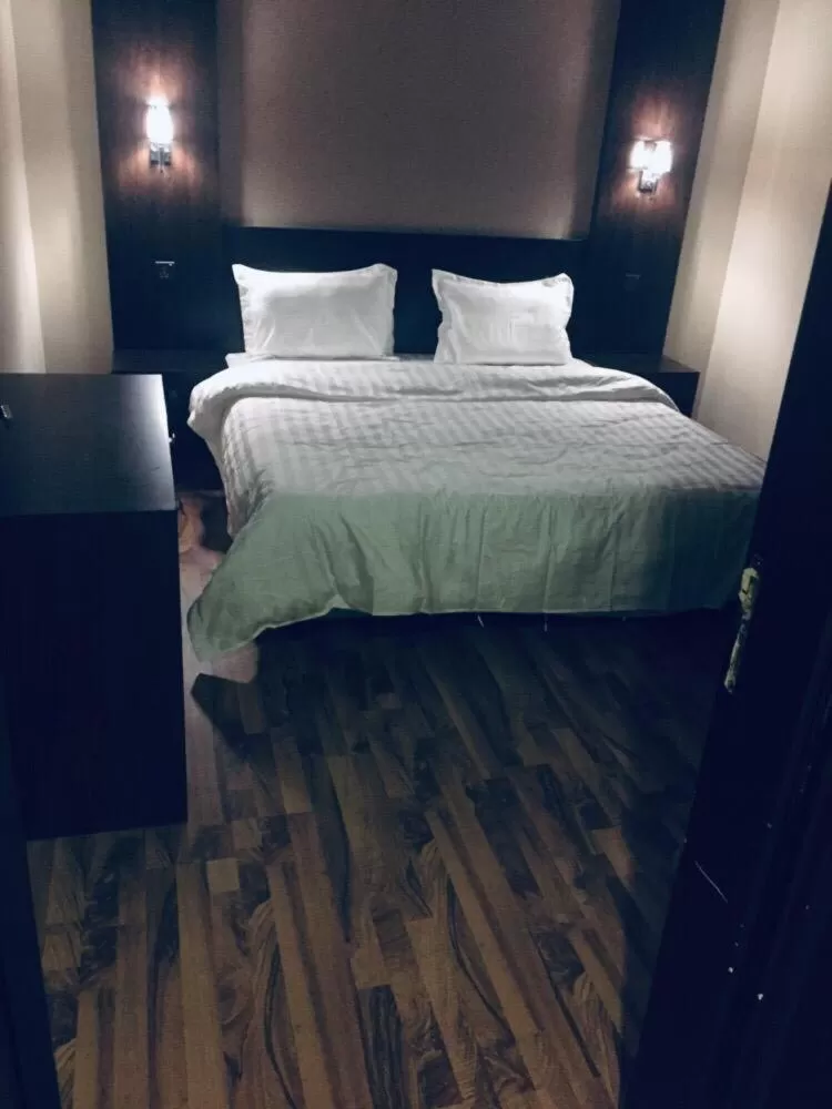 Bed in شقق درر رامه للشقق المخدومة 10