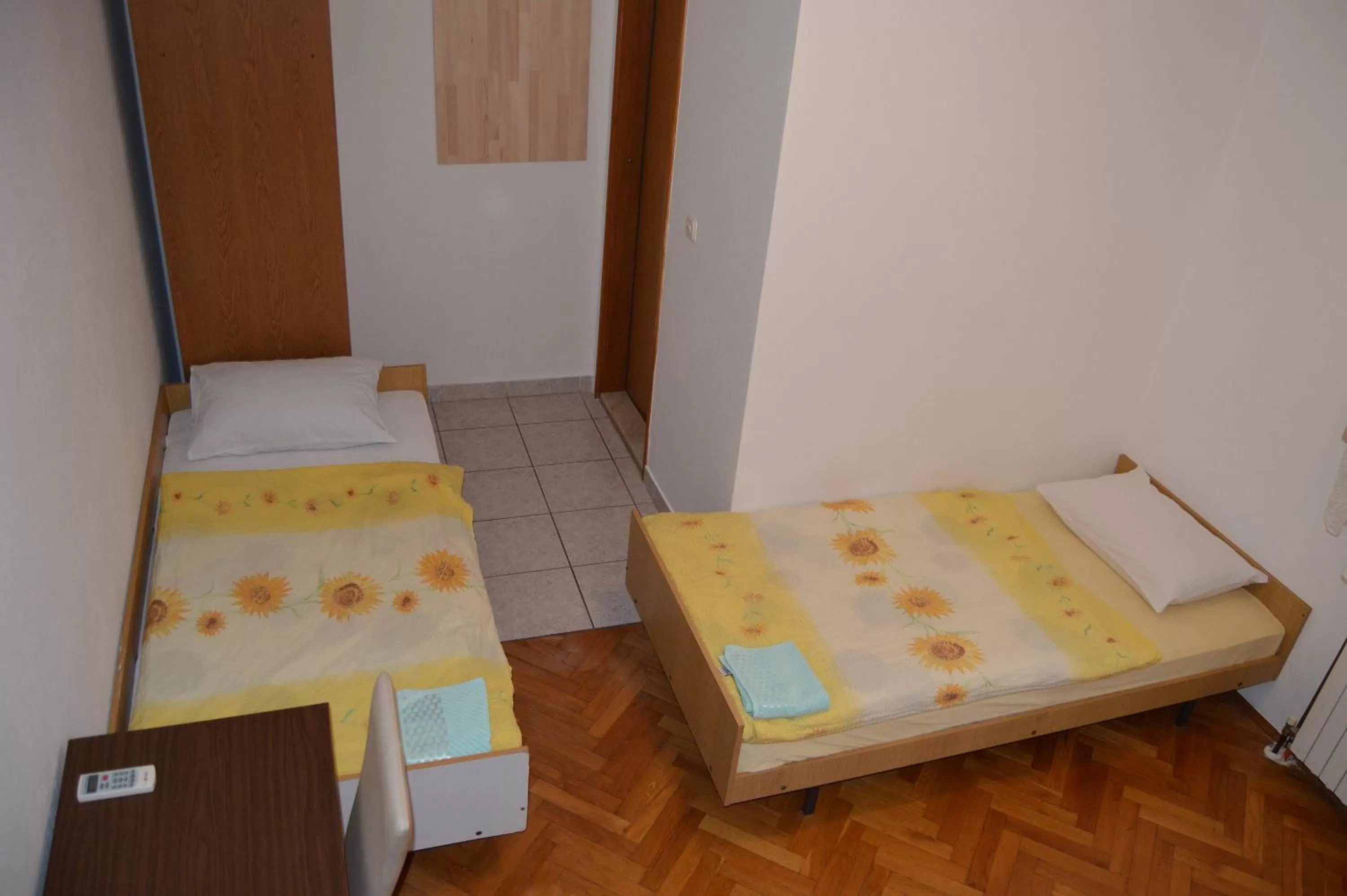 Photo of the whole room, Bed in Pansion Modana Medjugorje