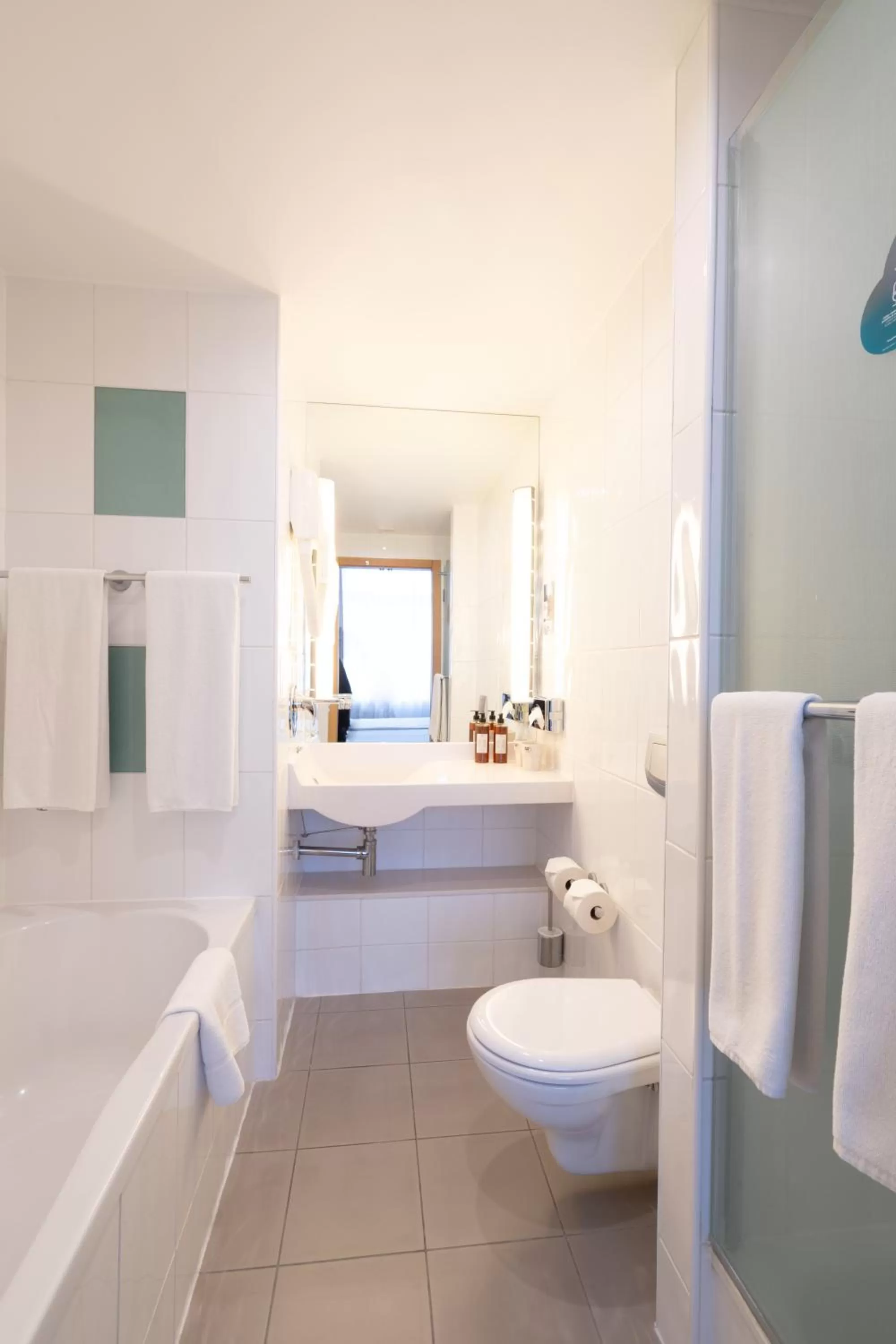 Shower in Novotel Vilnius Centre