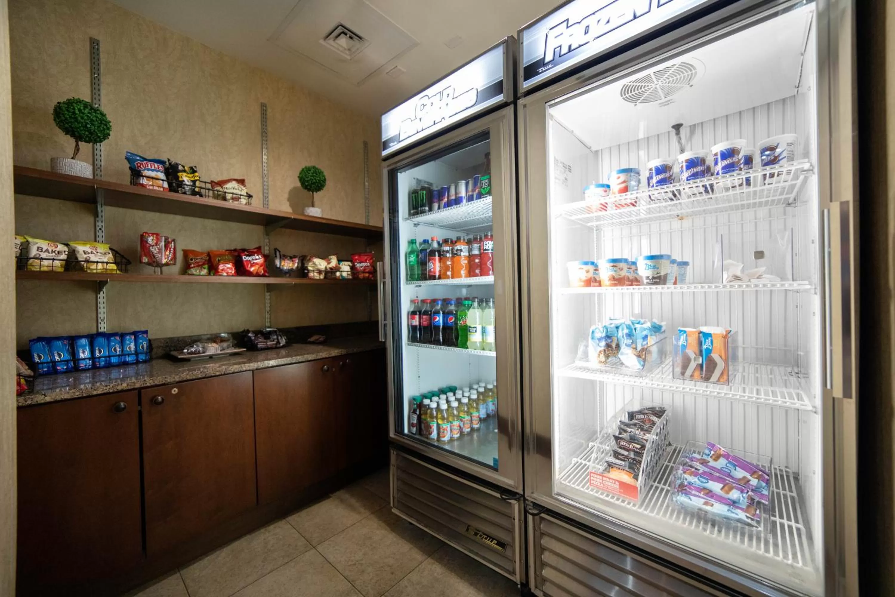 Restaurant/places to eat in Holiday Inn Hotel & Suites Northwest San Antonio by IHG