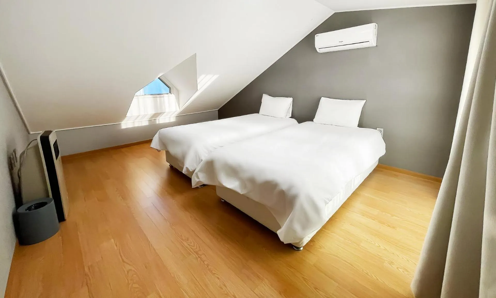 Bed in Pampas Hotel Jeju