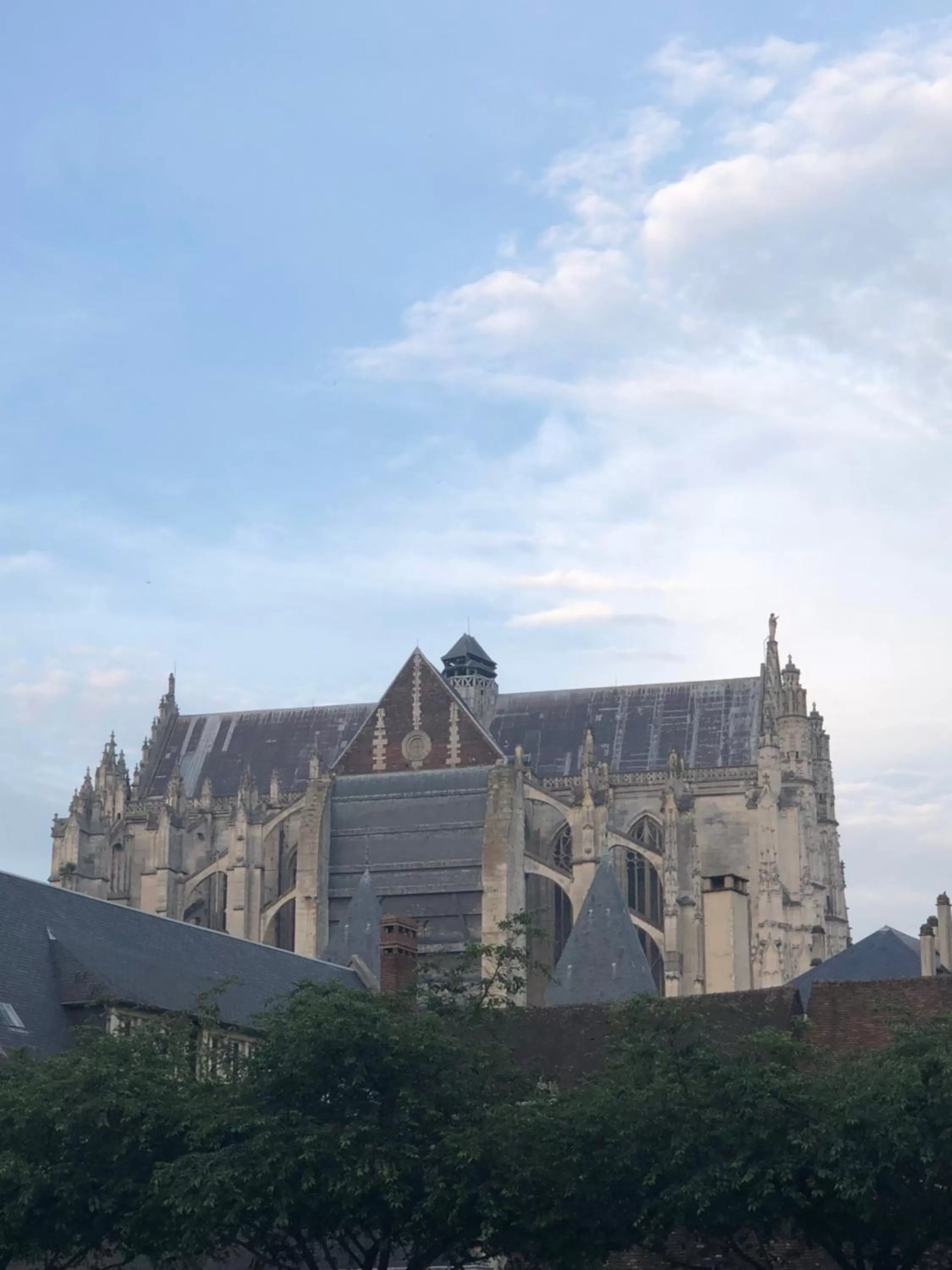 Nearby landmark in Mercure Beauvais Centre Cathédrale