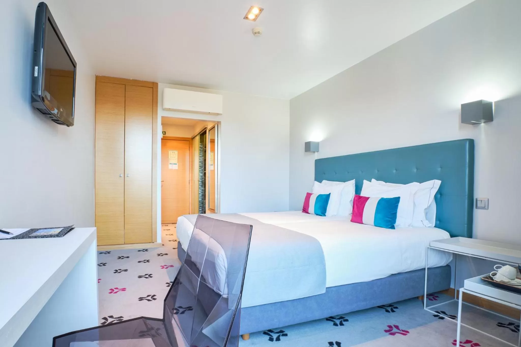 Bed in Sintra Bliss Hotel