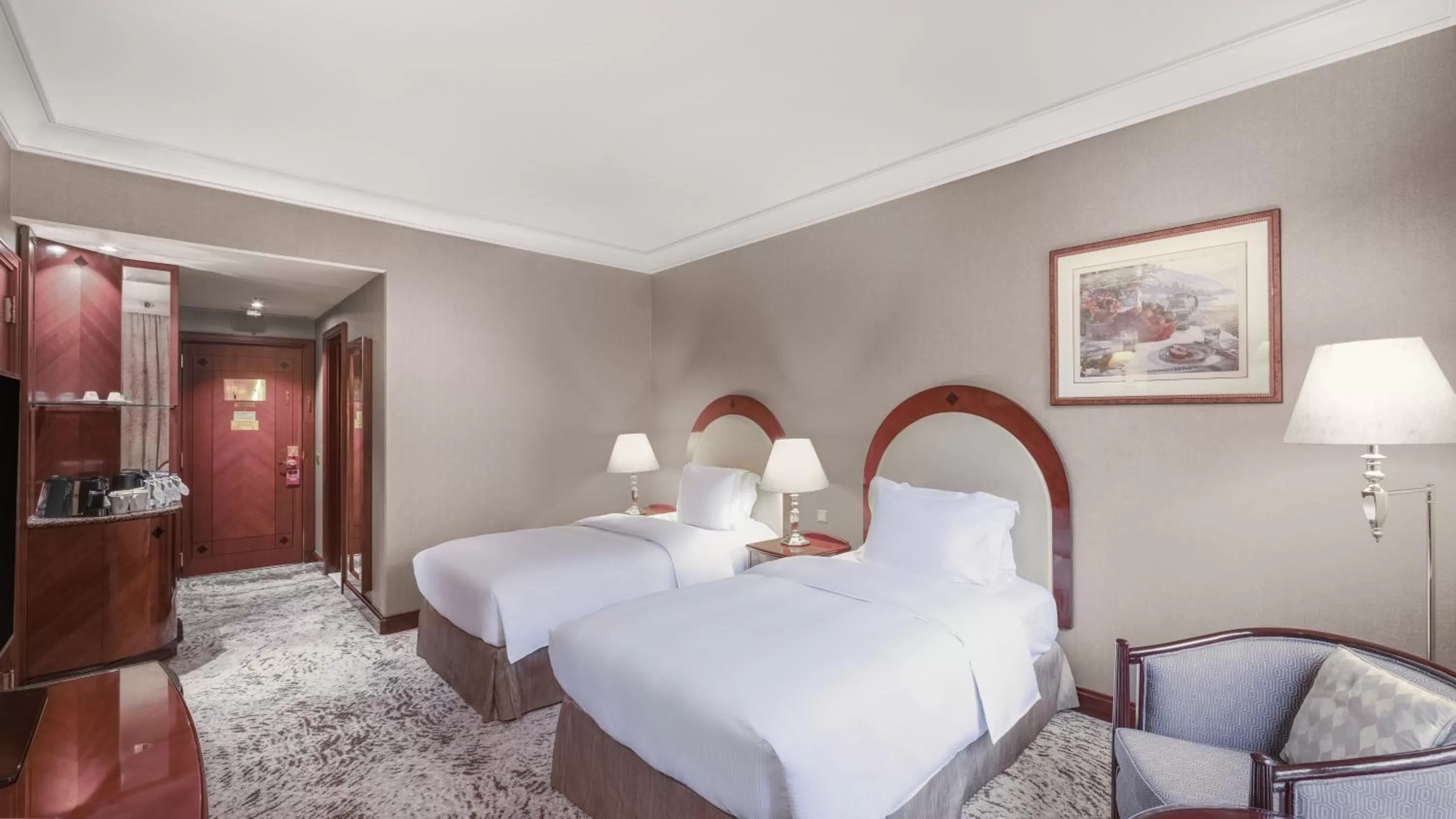 Bedroom, Bed in Madinah Hilton Hotel