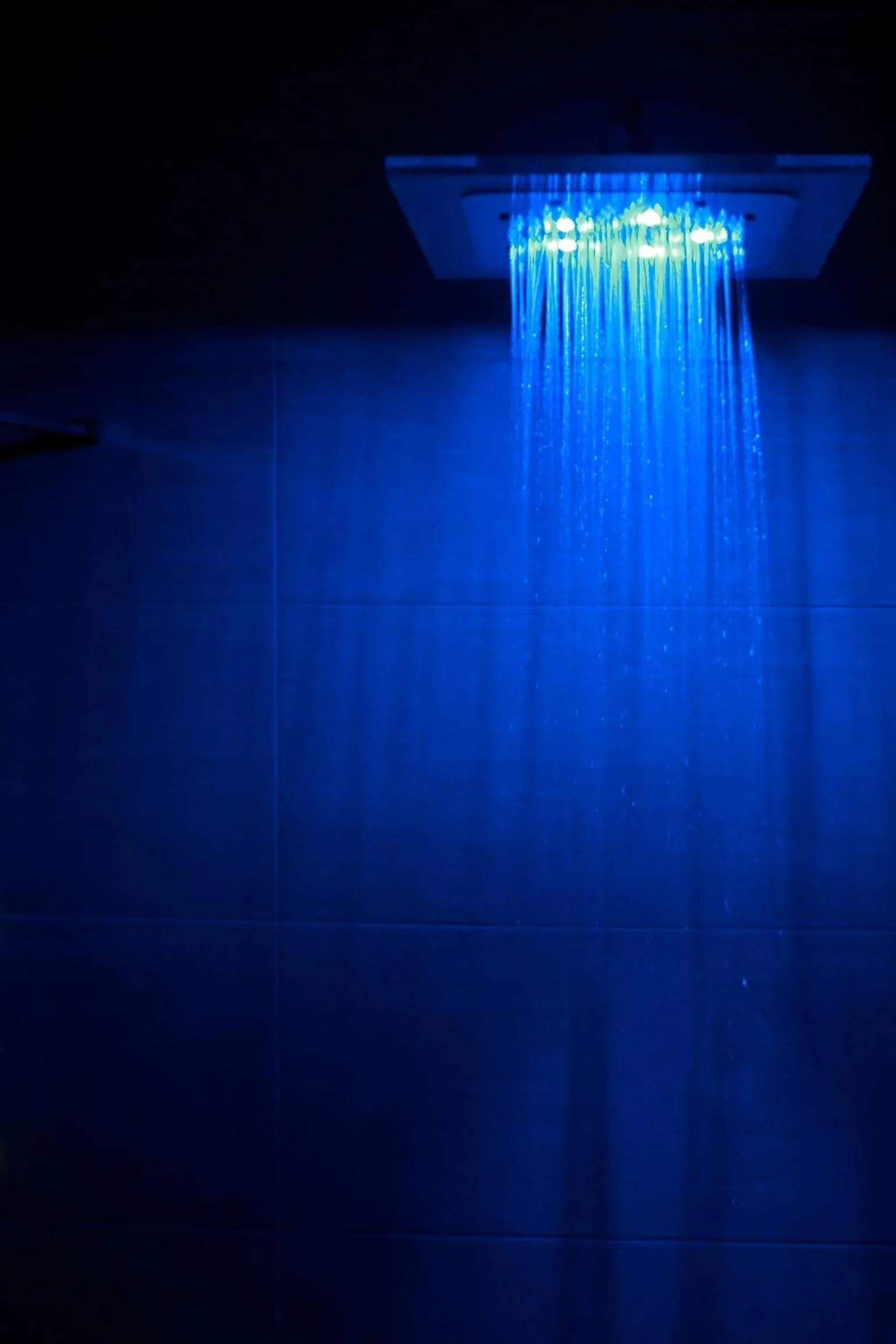 Shower in Hotel Colonne