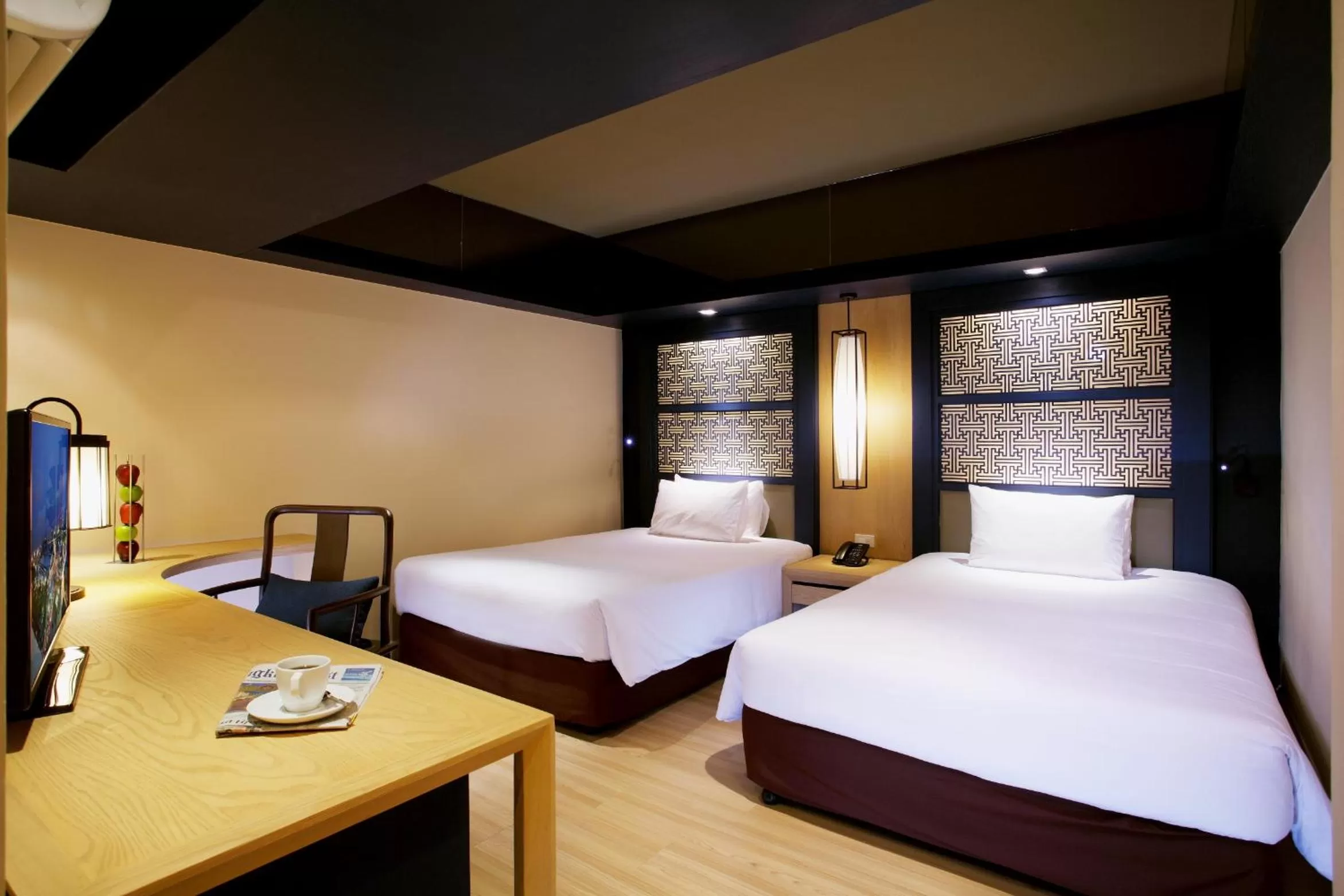 Bed in The Quarter Hualamphong by UHG