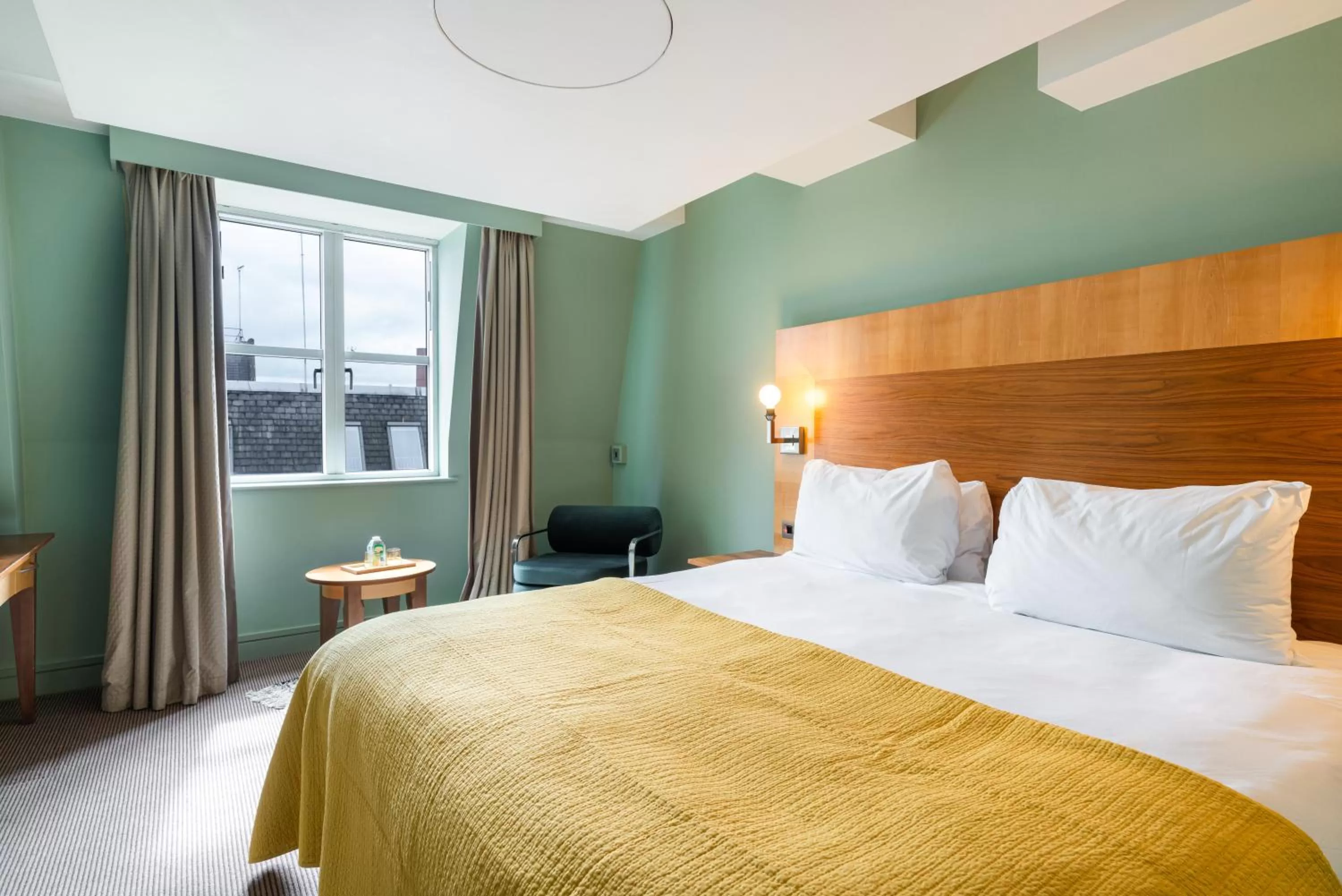 Bedroom, Bed in The Alan