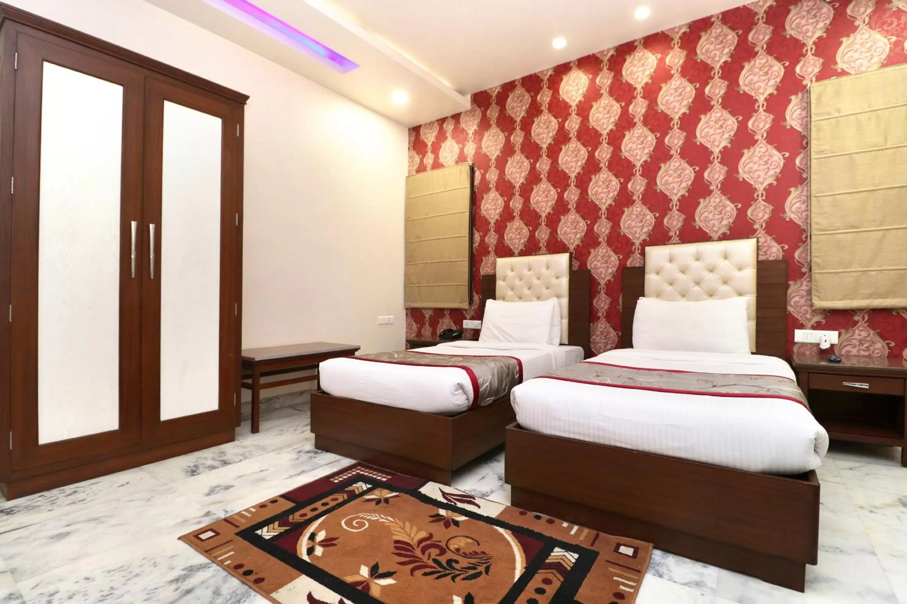 Bed in Hotel Leela Grande