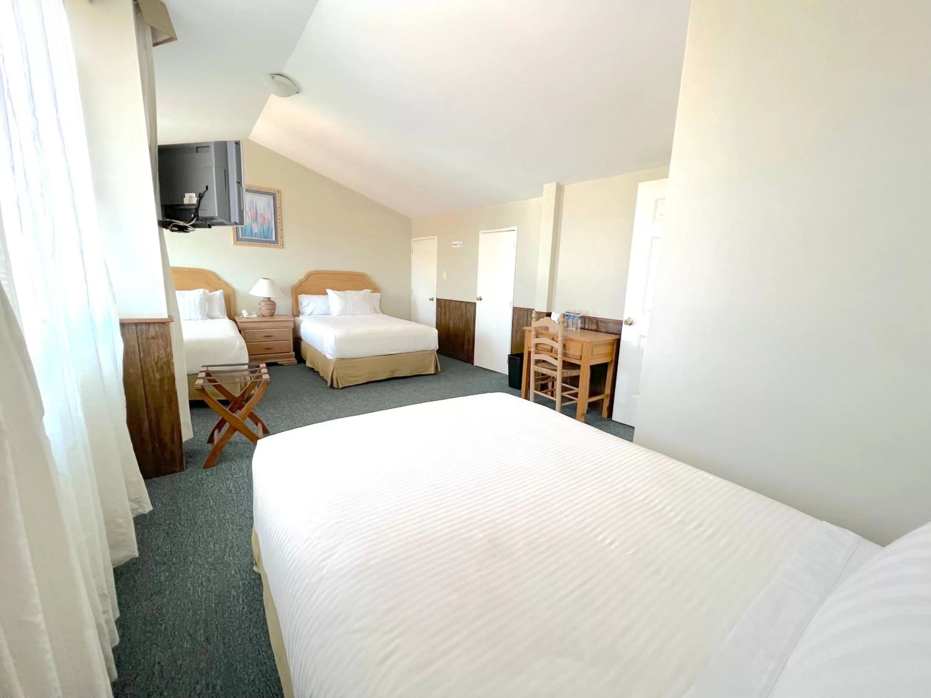 Photo of the whole room, Bed in Biohotel Boutique Metepec