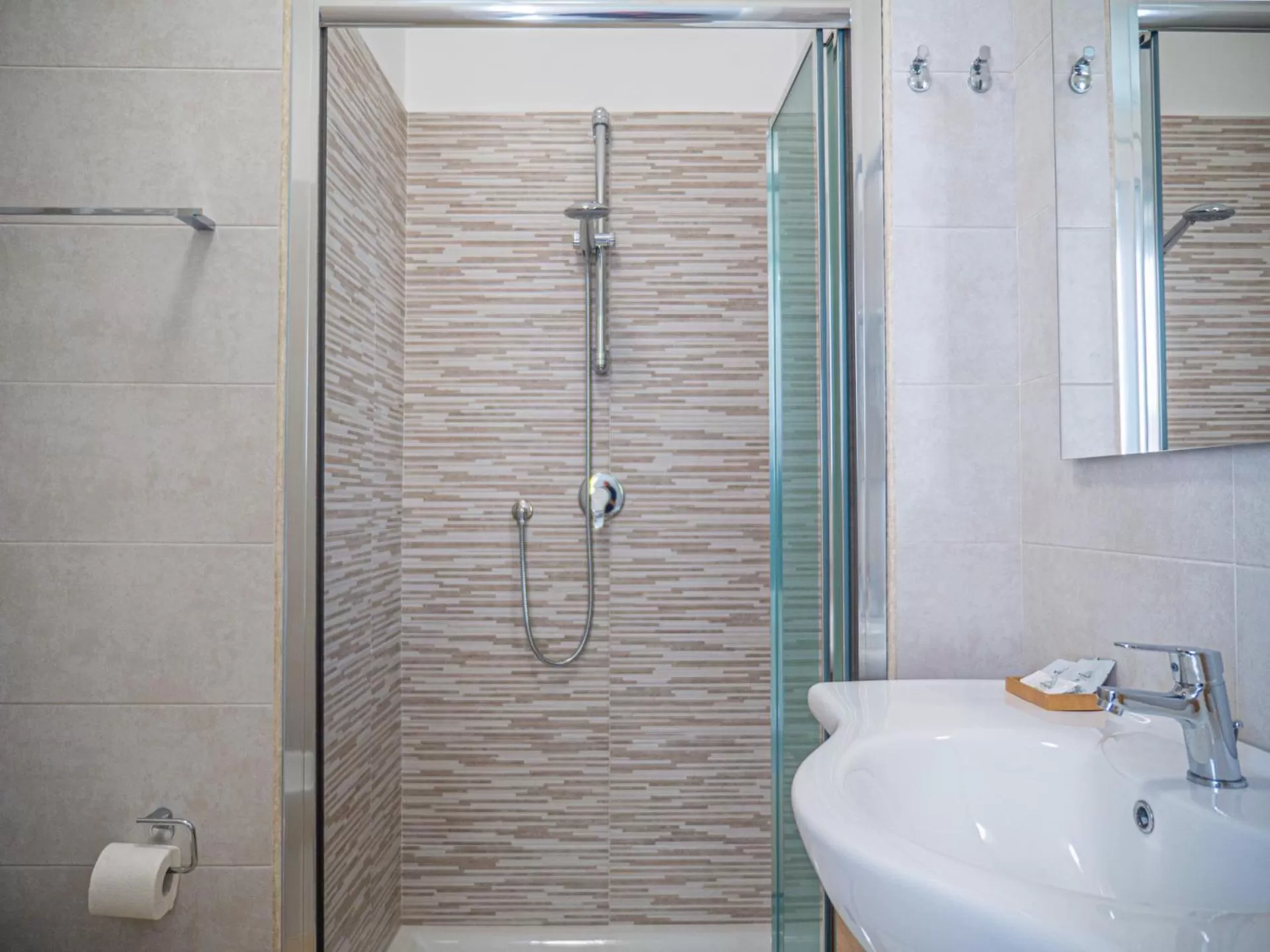 Bathroom in biRose B&B