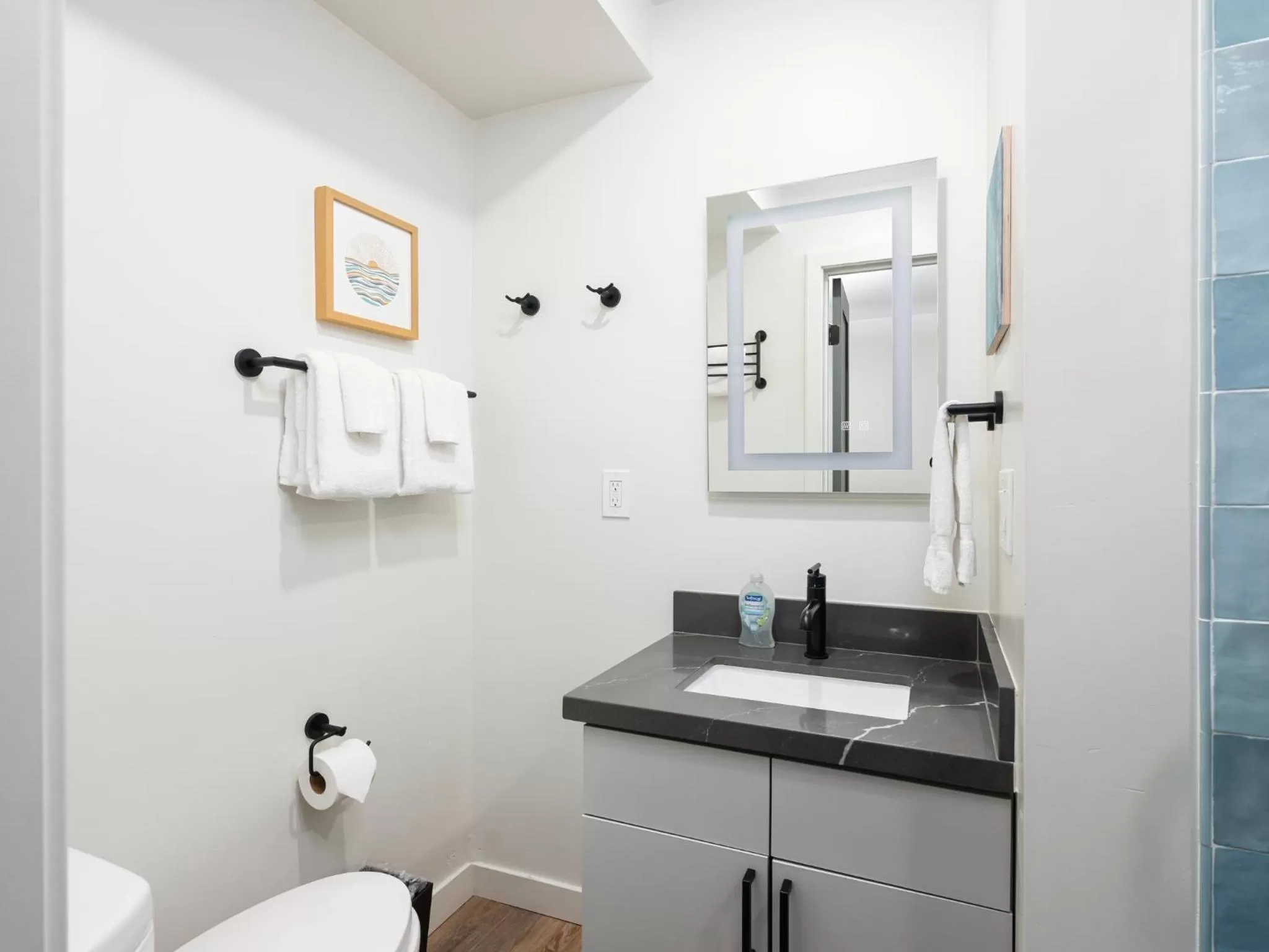 Shower in The Marbella