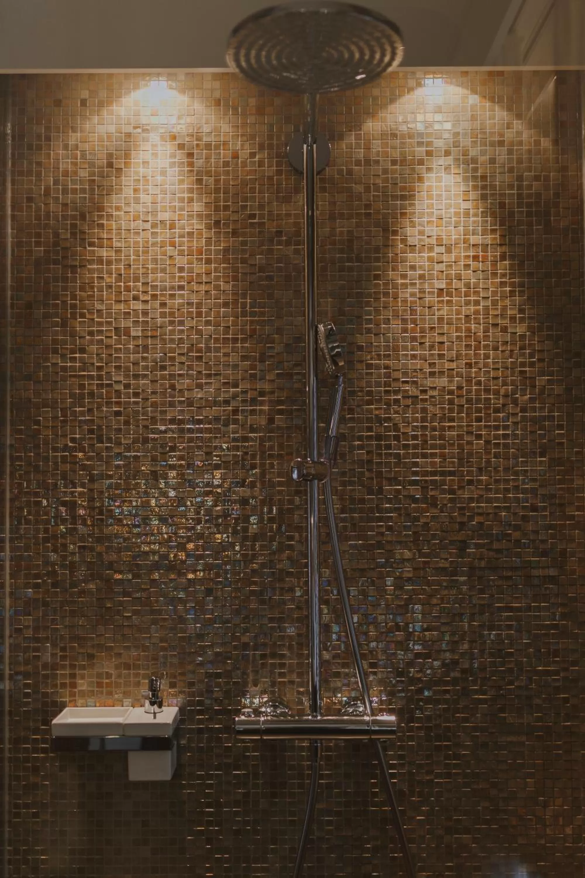 Shower in Villa Mittermeier, Hotellerie & Restaurant