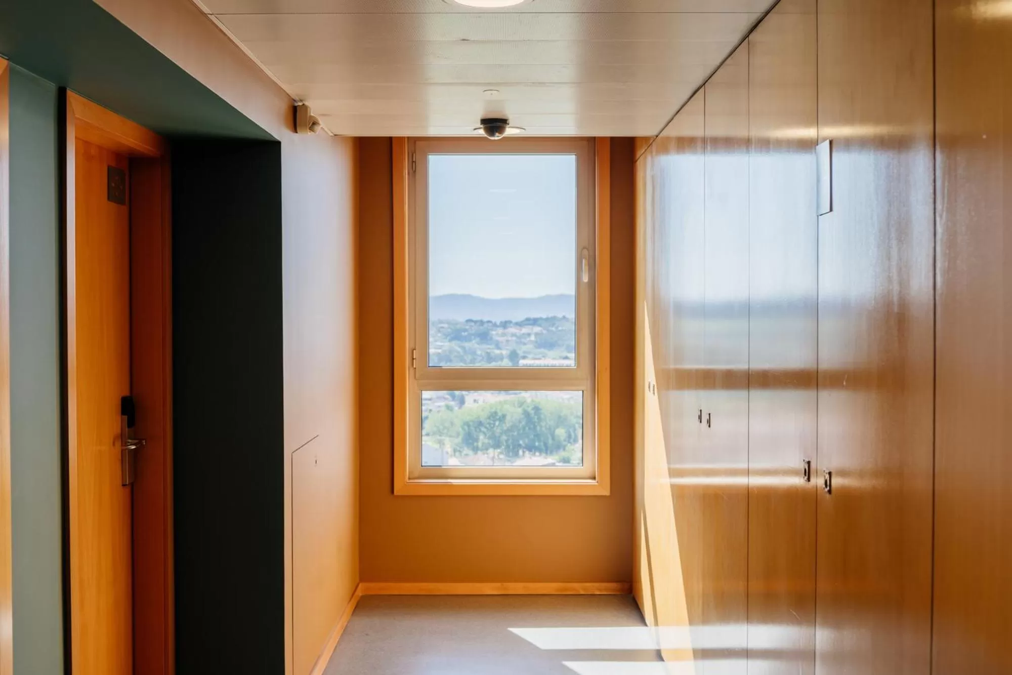 Property building in Basic Braga by Axis