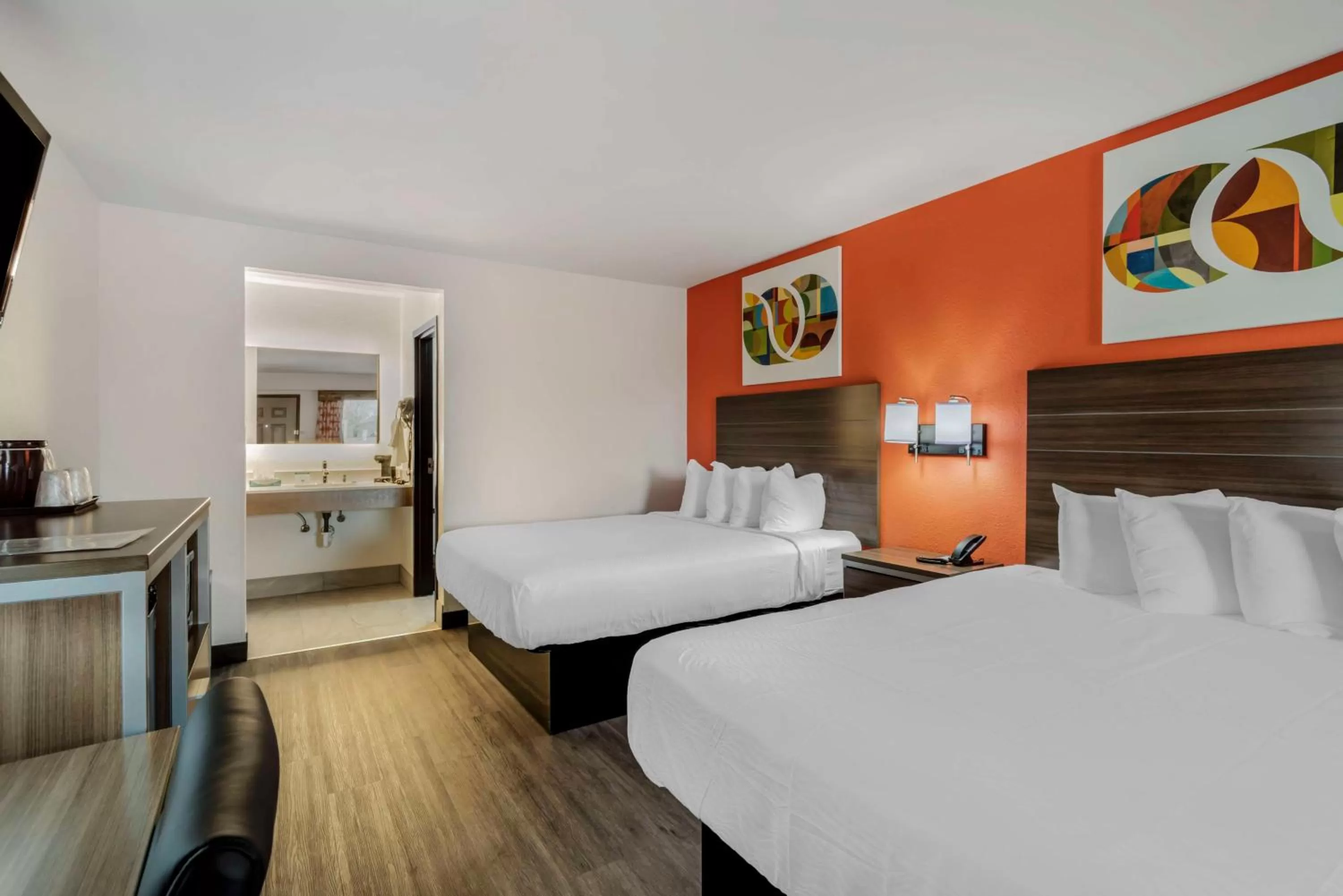 Bedroom, Bed in Best Western Statesville Inn