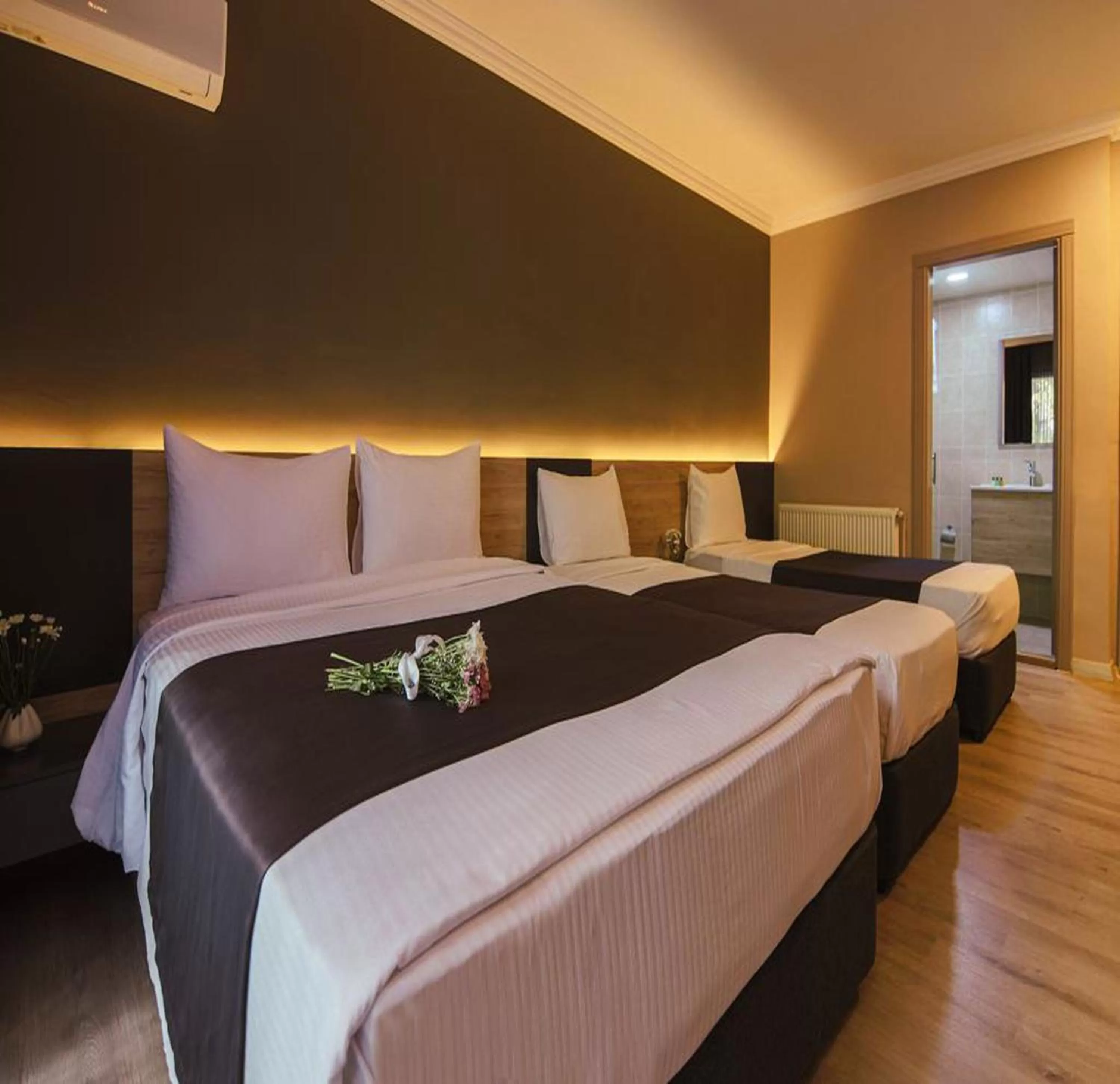 Quadruple Room with Balcony in Grand Faik Hotel