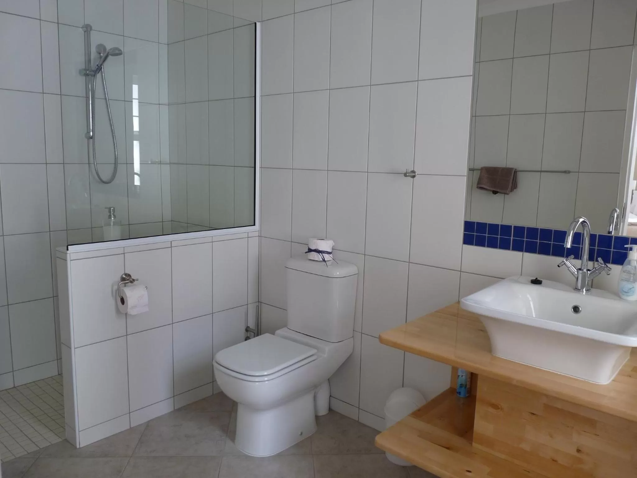 Bathroom in Meike's Guesthouse