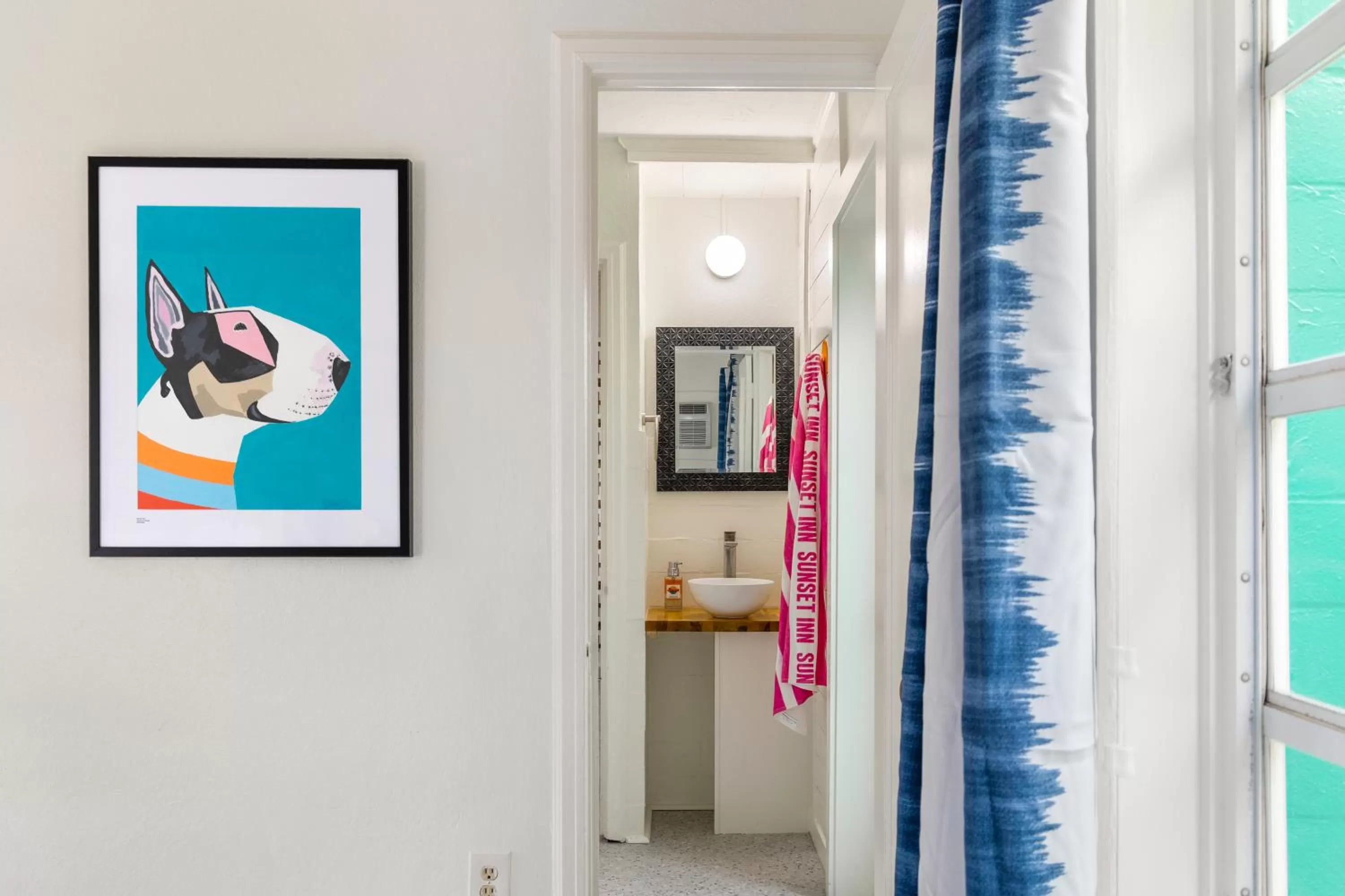 Bathroom in Sunset Inn and Cottages