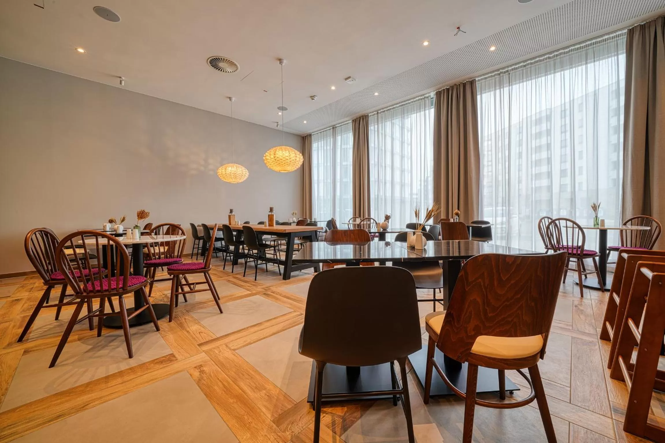 Restaurant/places to eat in Vienna House Easy by Wyndham Freiburg City