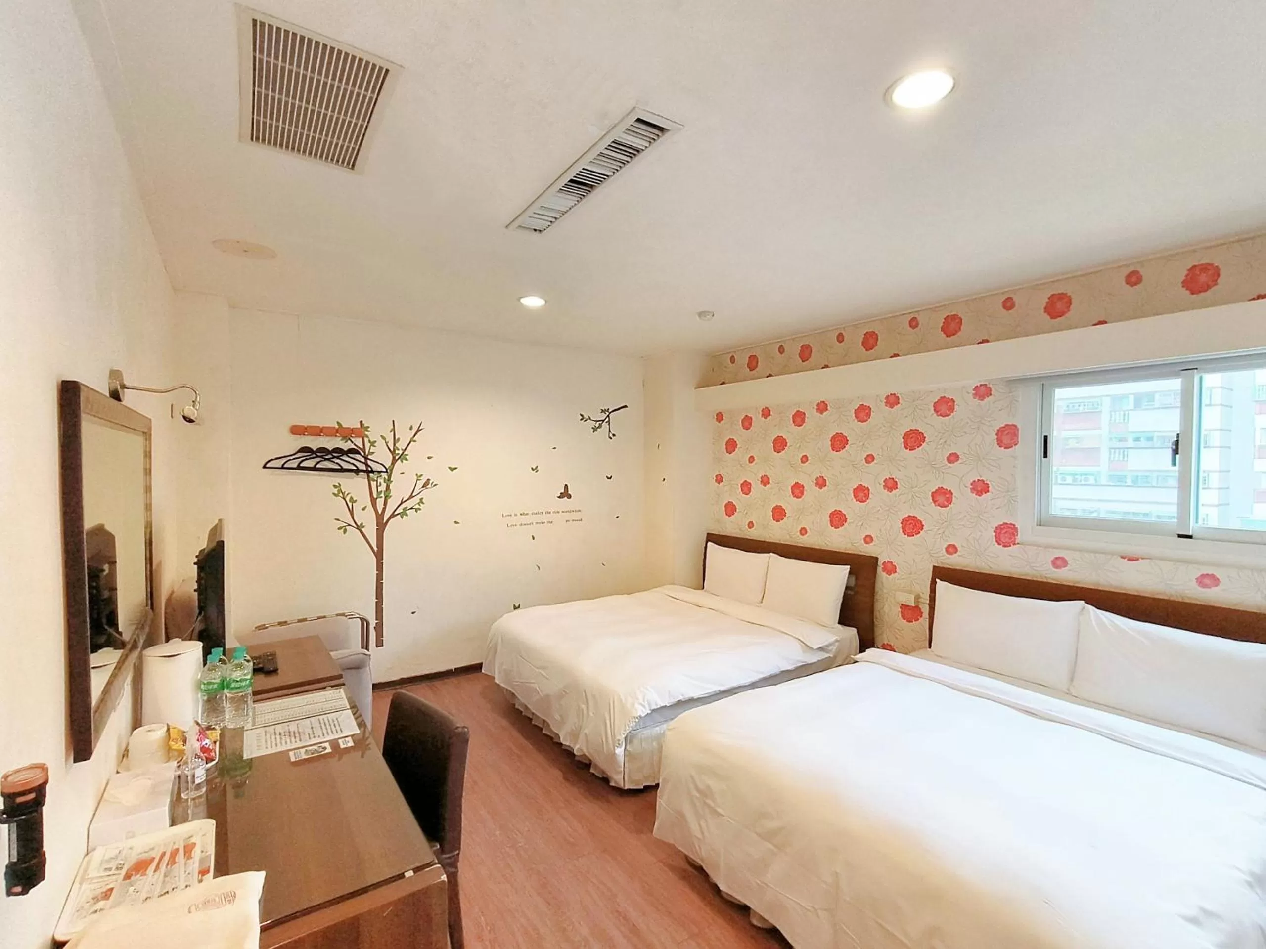 Quadruple Room with Bath in Trust Hotel