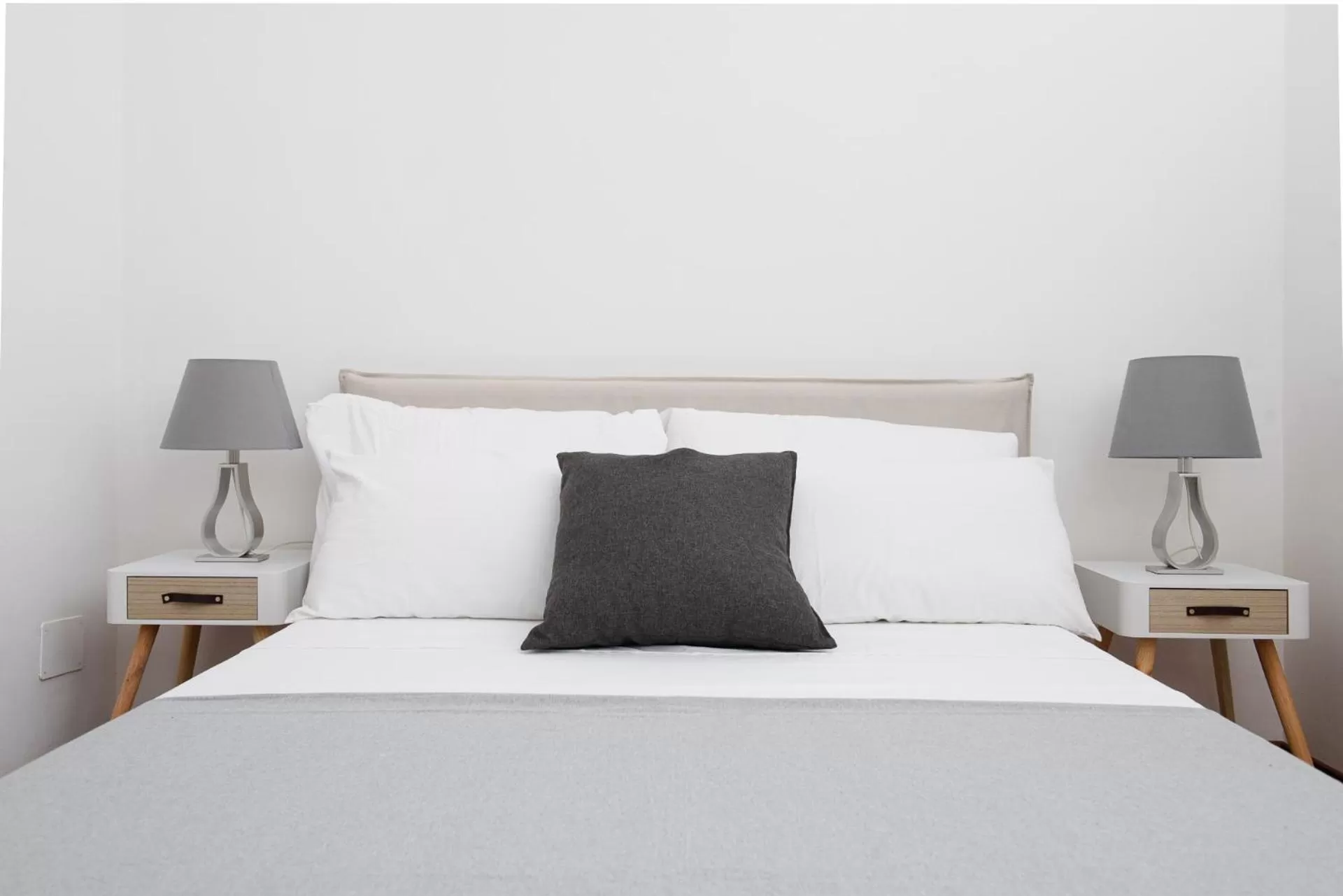 Bed in B&D Dolce Vita