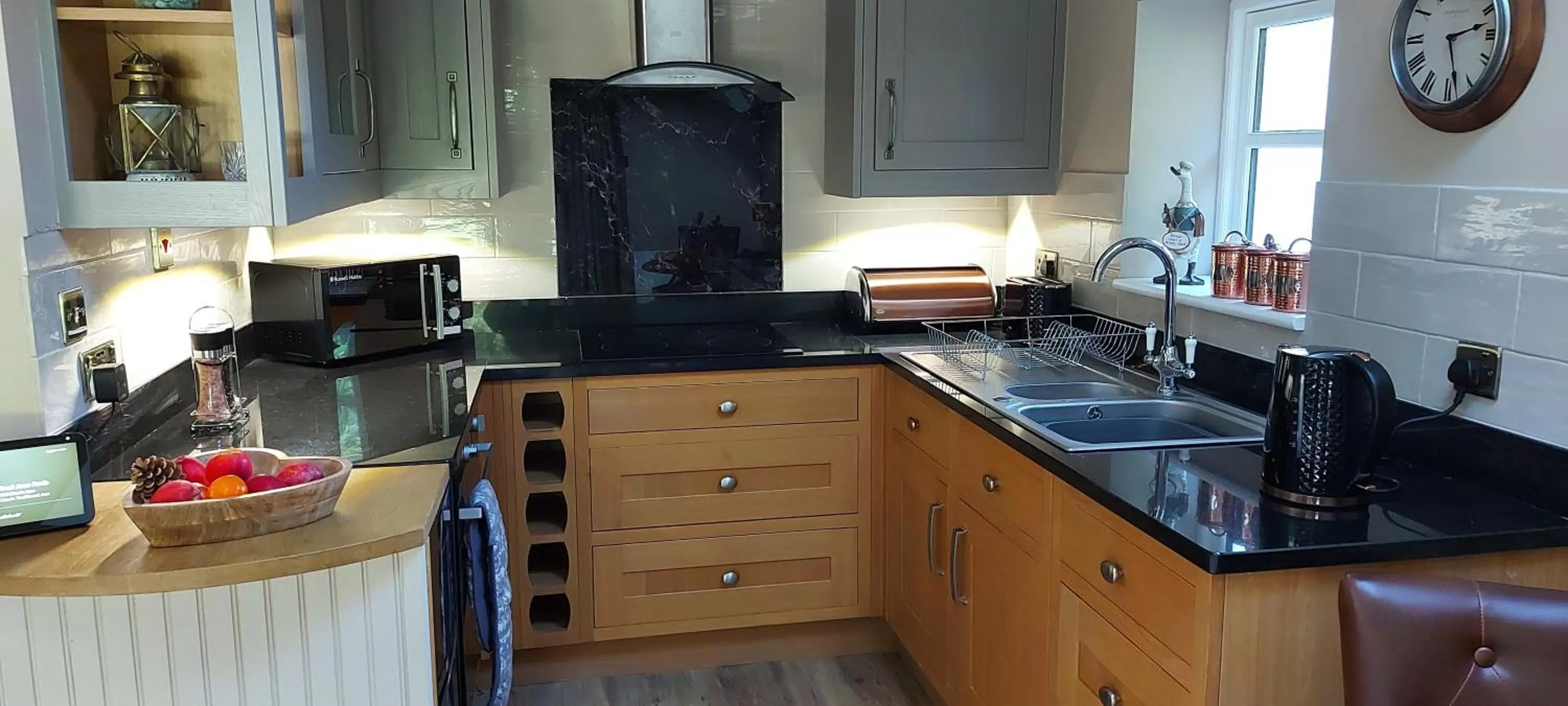 Kitchen or kitchenette, Kitchen/Kitchenette in Glyn Isa Country House B&B and self catering Lodge