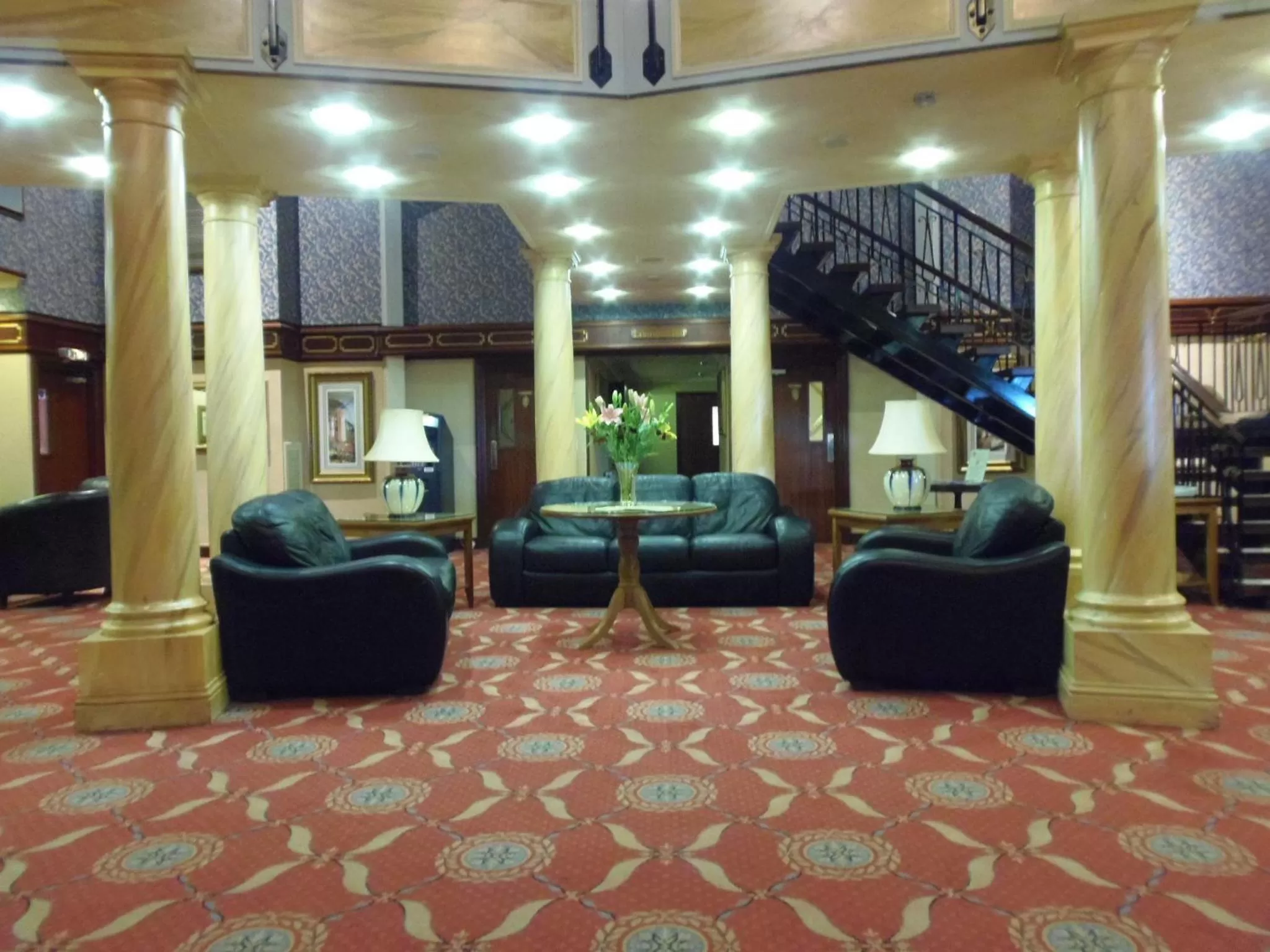 Lobby or reception in Lakeside International Hotel