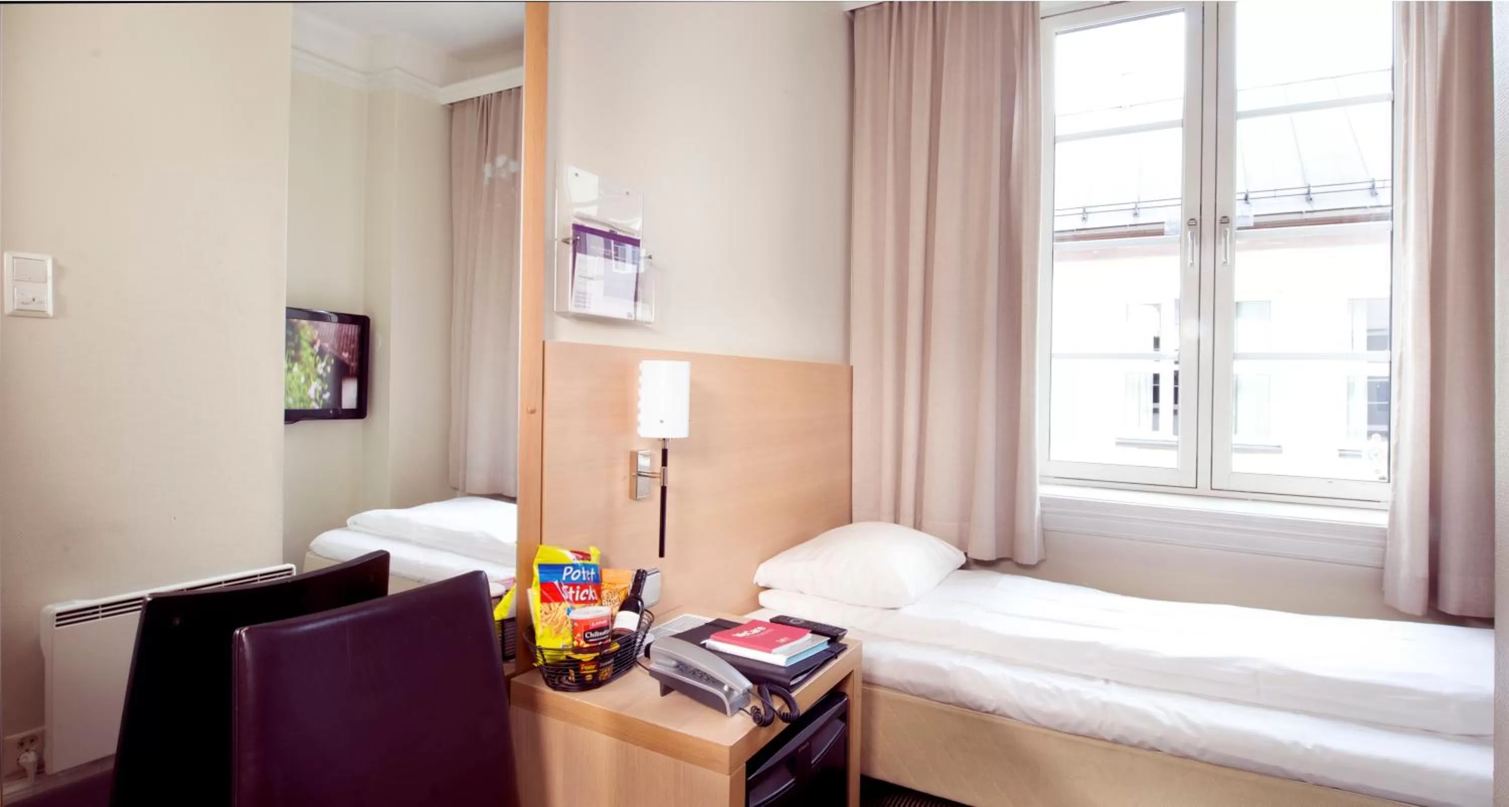 Bed in Home Hotel Savoy