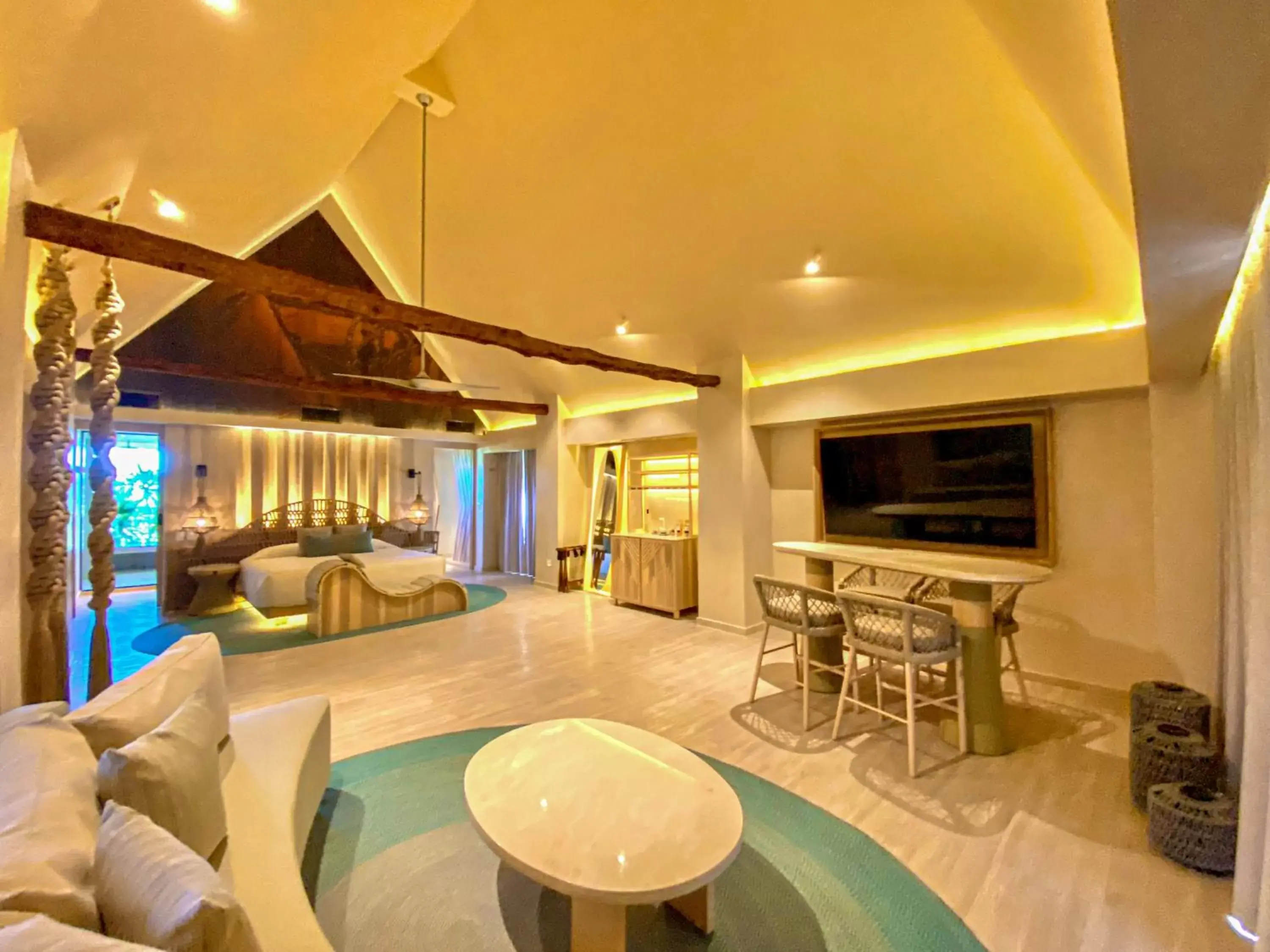 Superior Suite in Hotel Shibari - Restaurant & Cenote Club Superior Suite in Hotel Shibari - Restaurant & Cenote Club