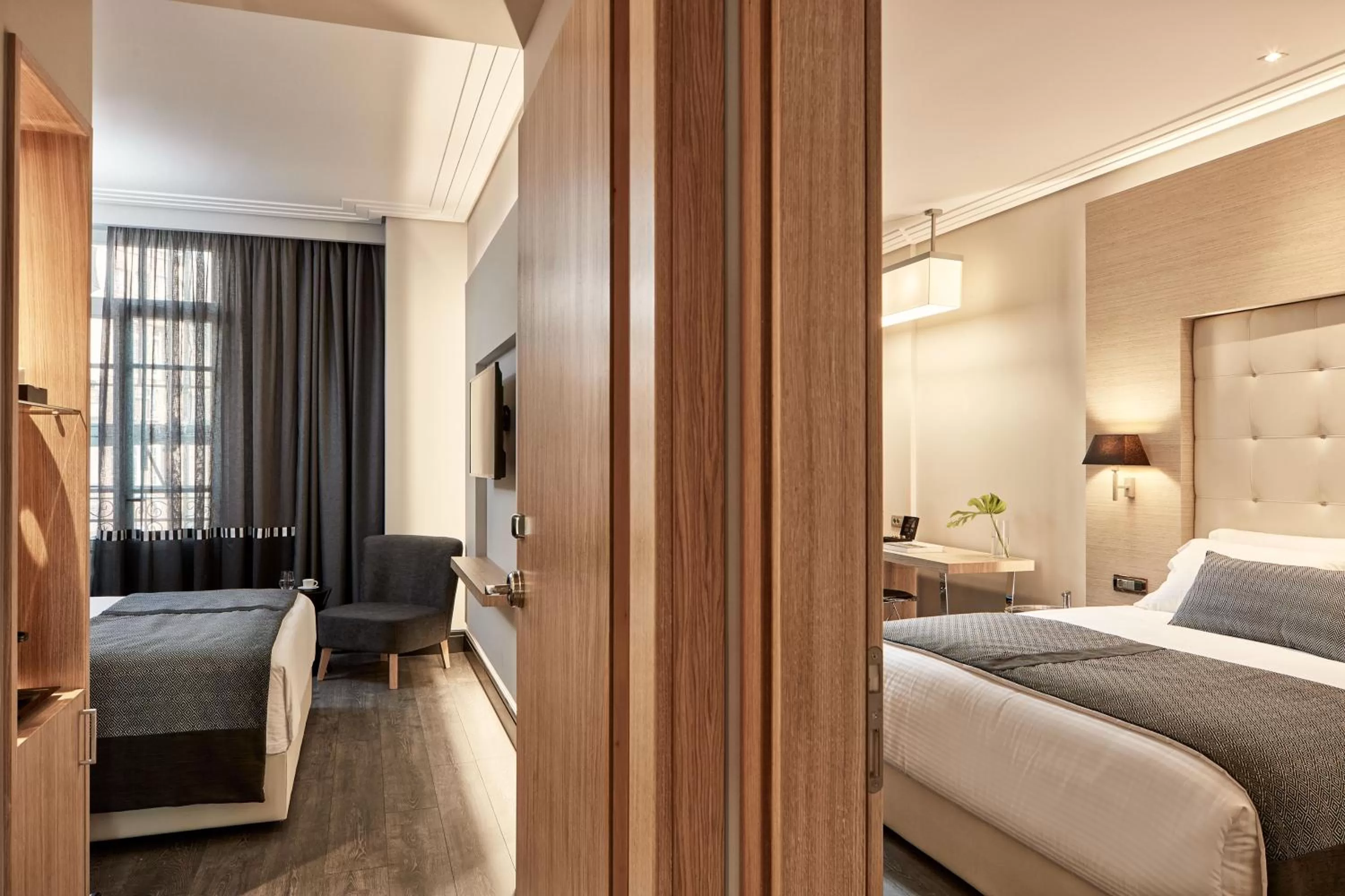 TV and multimedia, Bed in Antigon Urban Chic Hotel, Thessaloniki