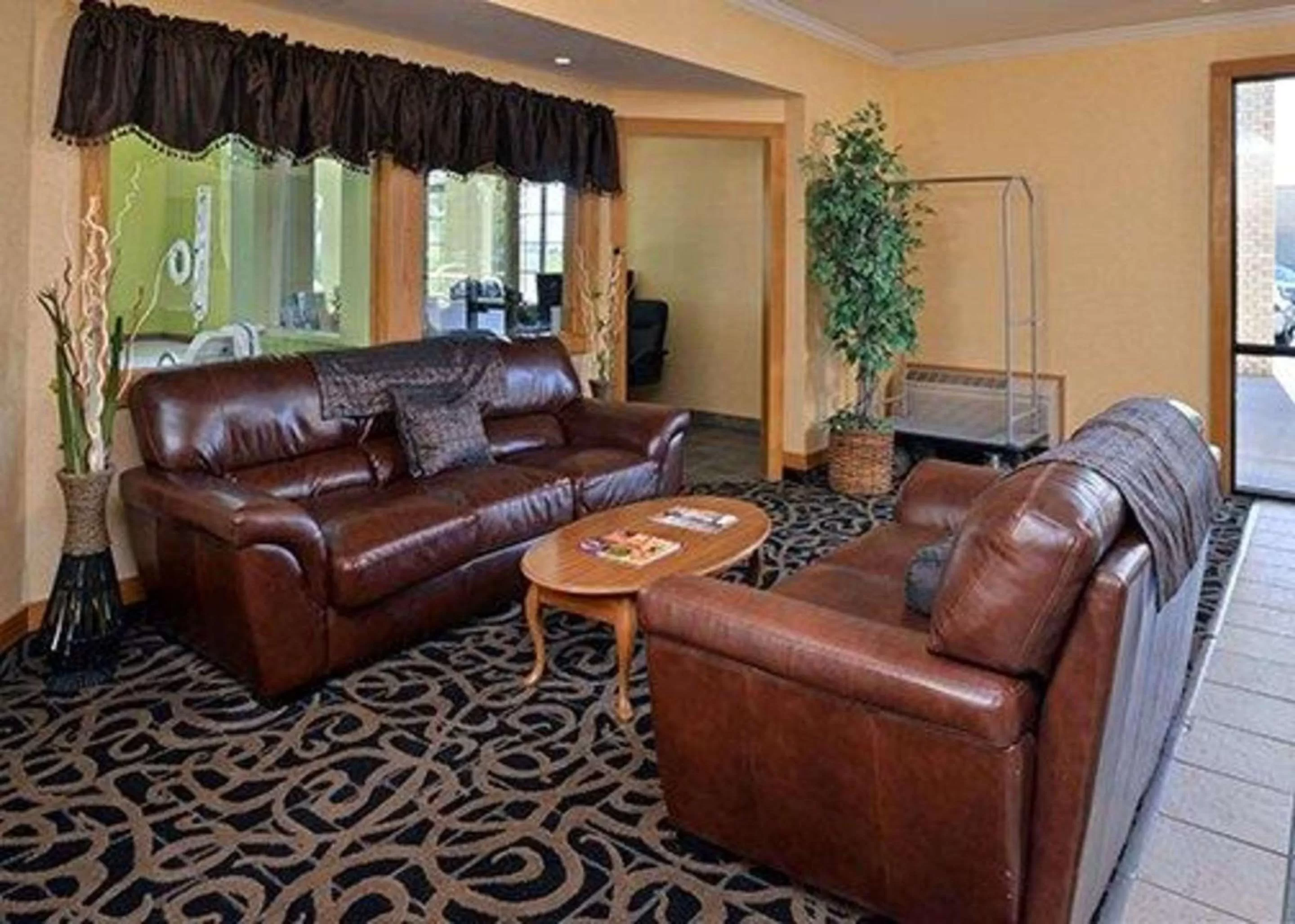 Lobby or reception in Express Inn & suites