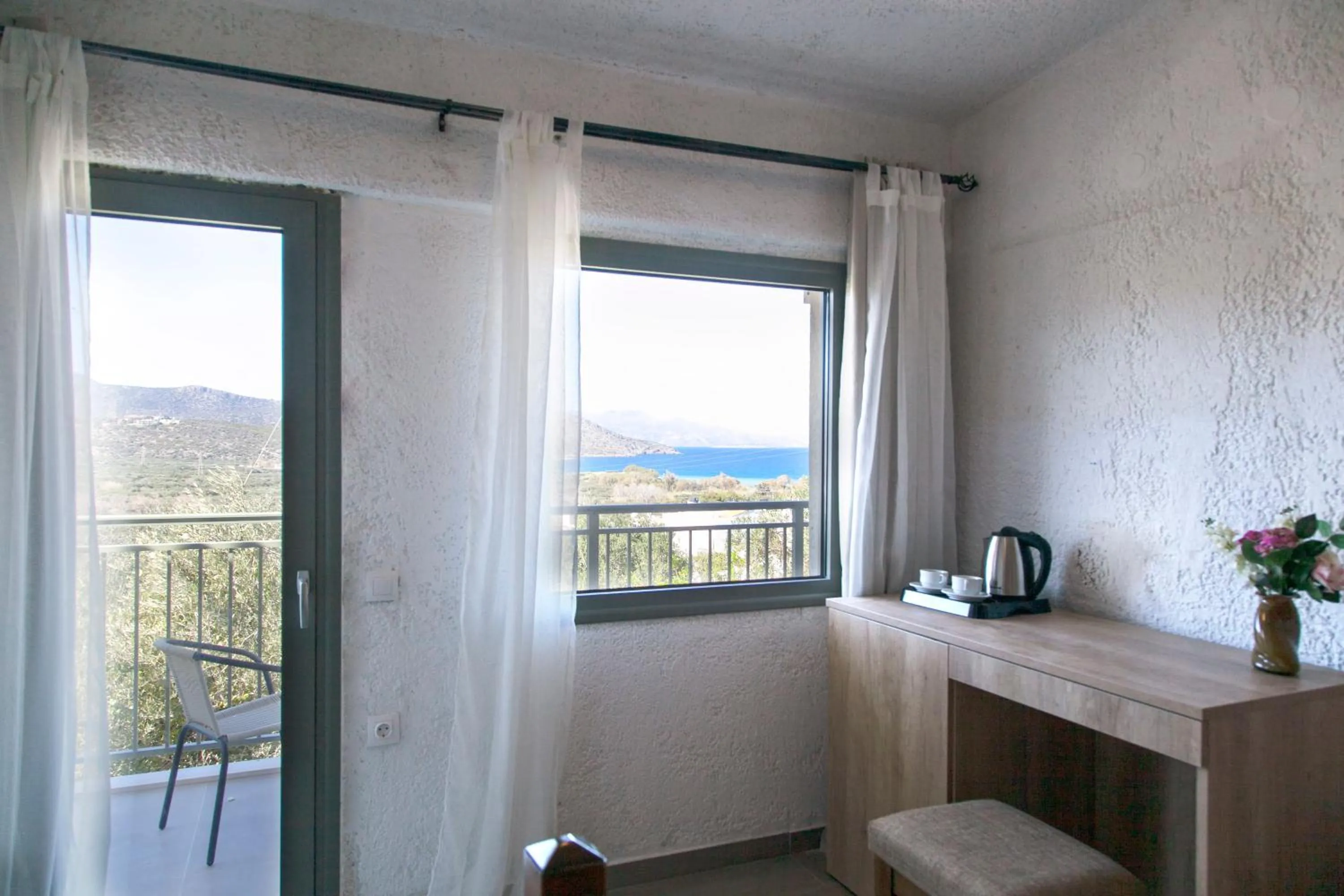 Coffee/tea facilities in Elpida Village