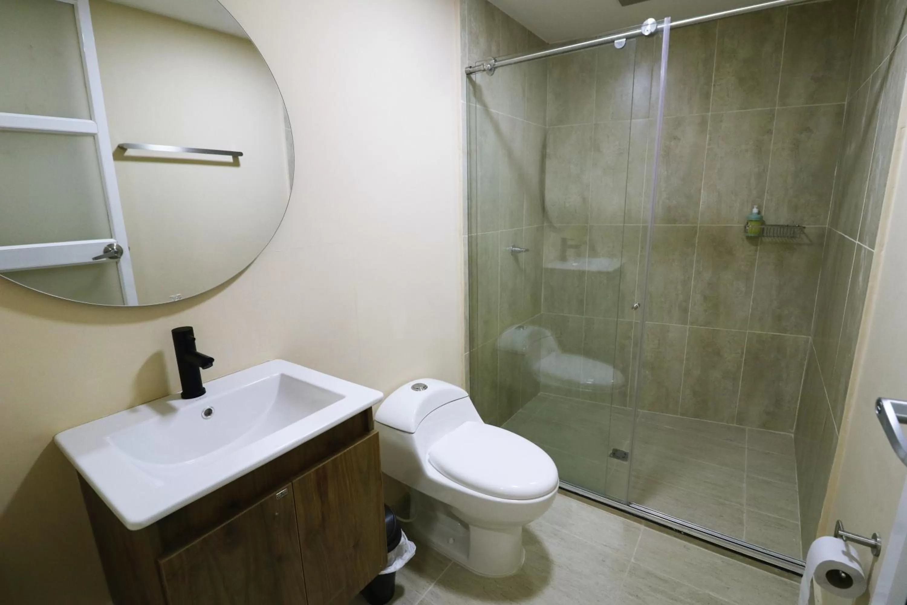 Bathroom in 554 Apartments