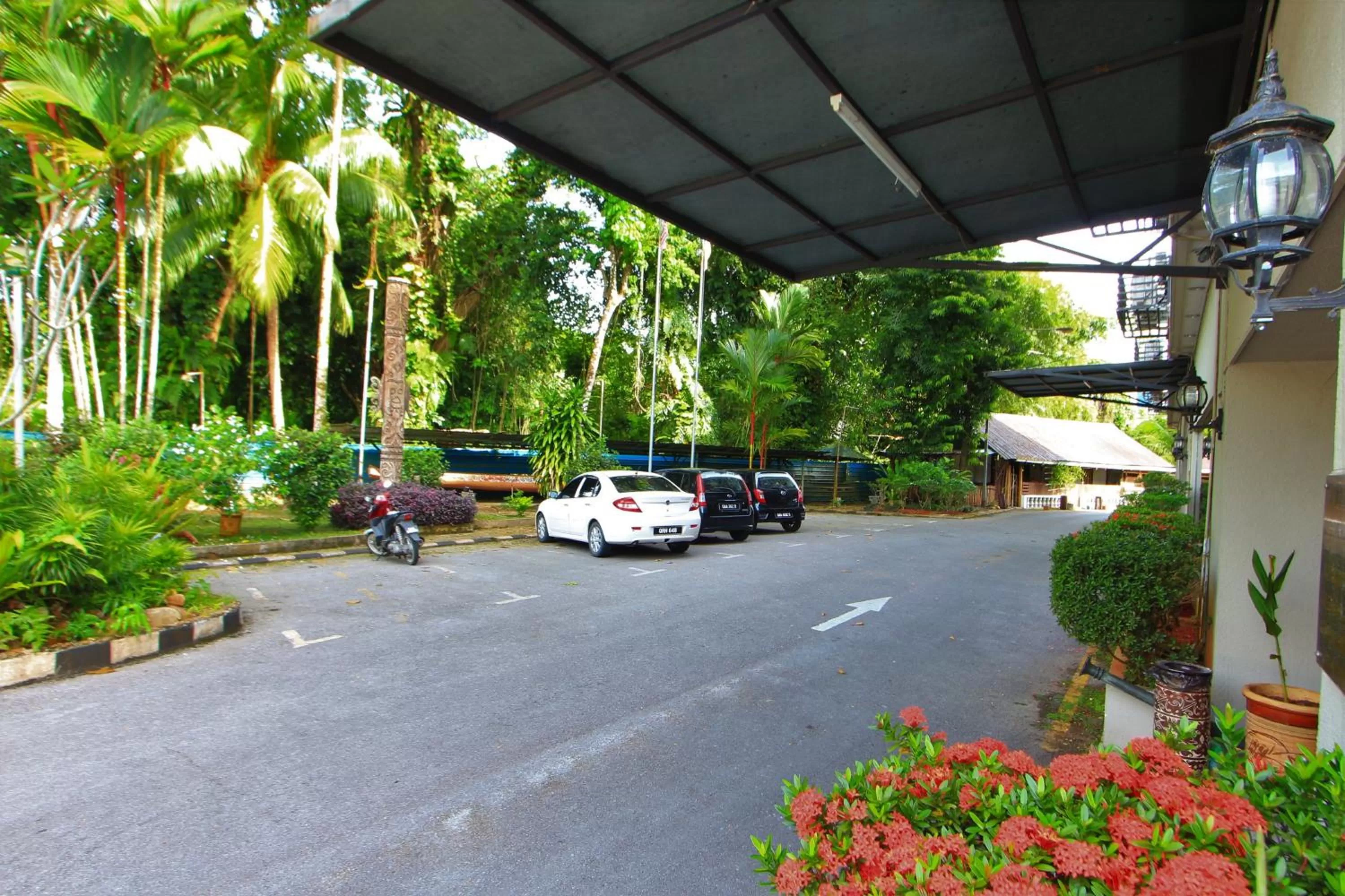 Parking in Telang Usan Hotel Kuching