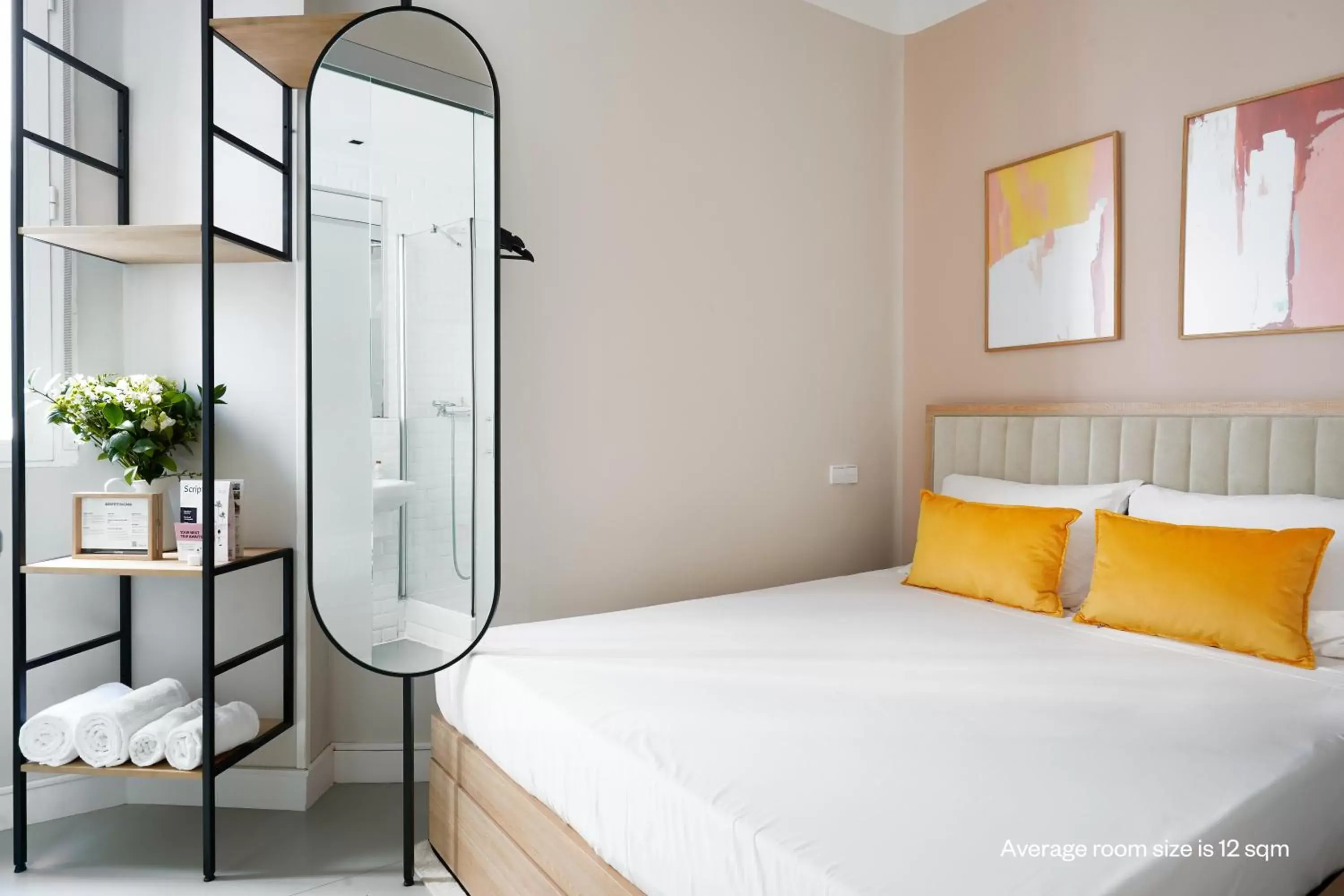 Small Room in Numa Madrid Script Small Room in Numa Madrid Script