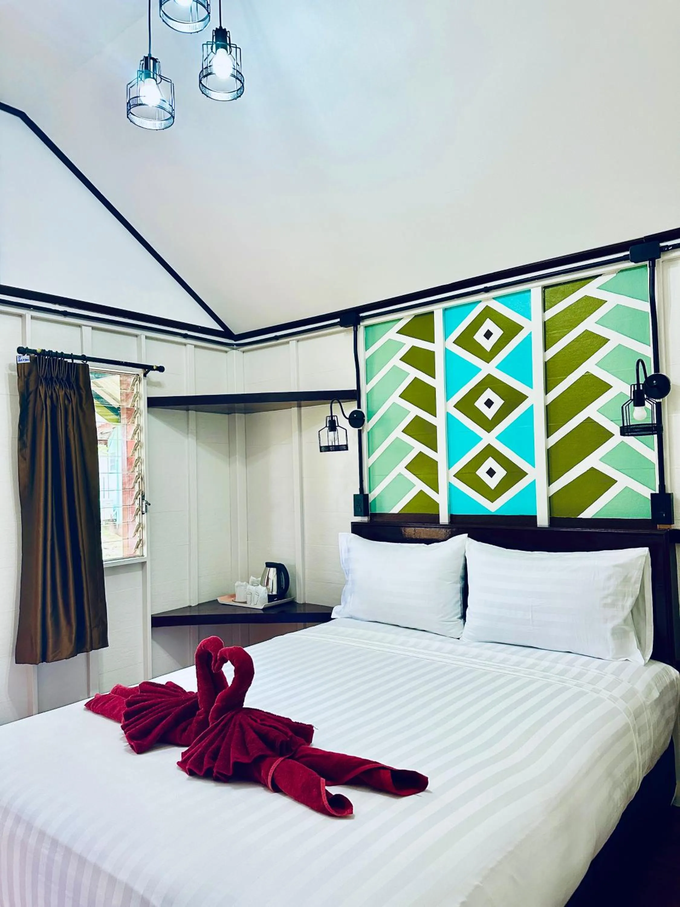 Photo of the whole room, Bed in Lanta L.D. Beach Bungalow