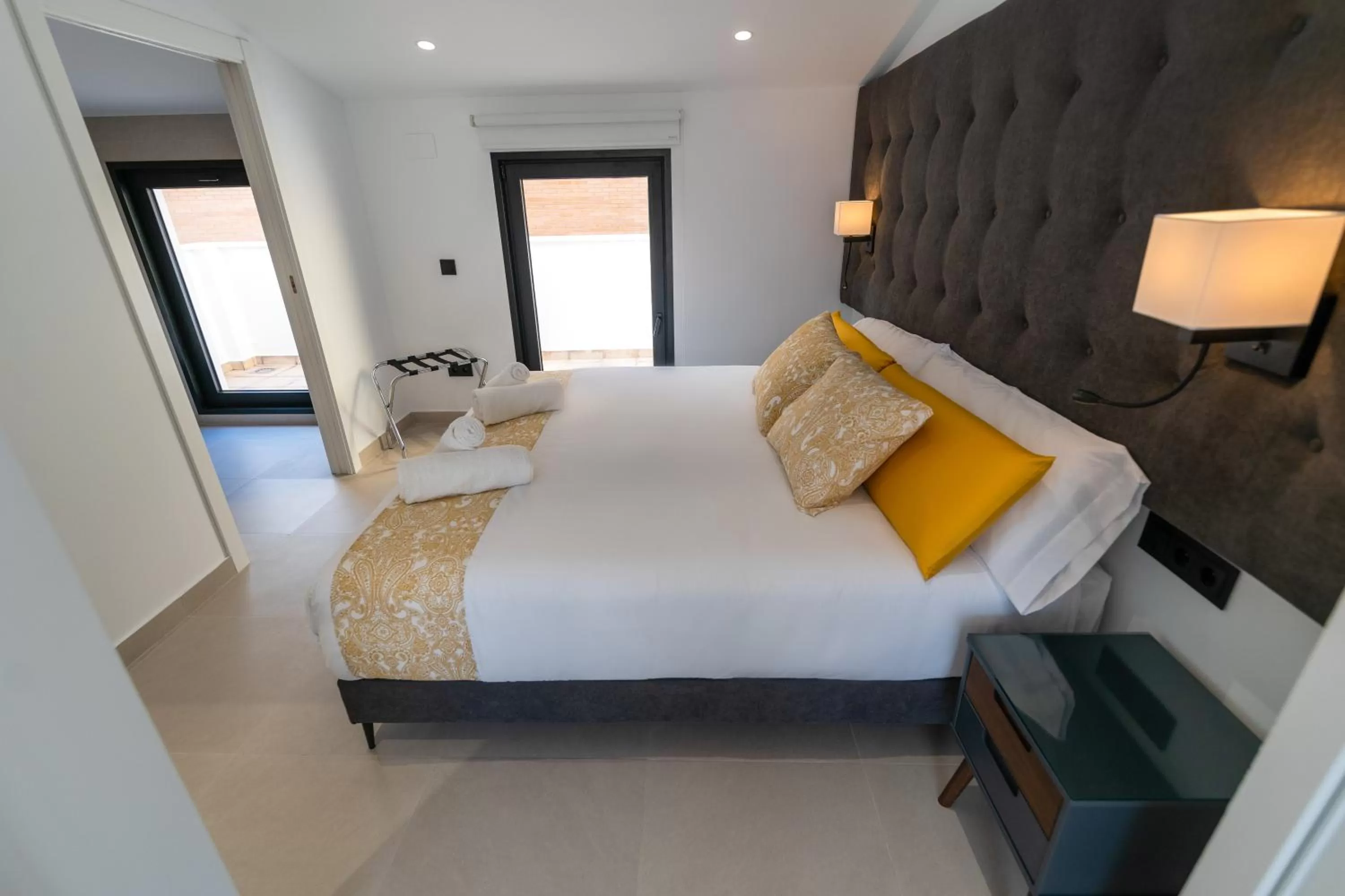 Bed in BET Apartments - Suites Puerto Valencia
