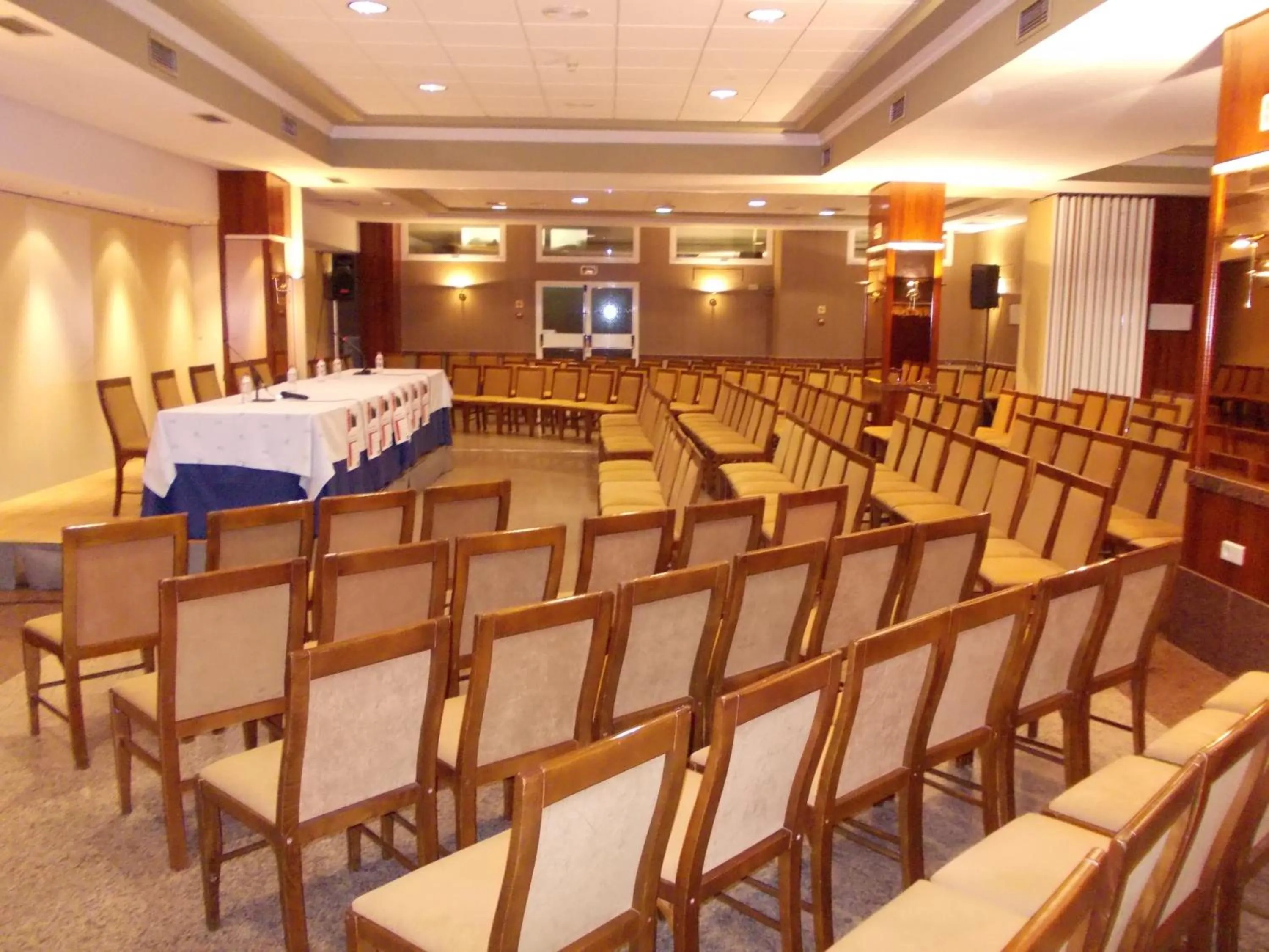 Business facilities in Hotel Europa