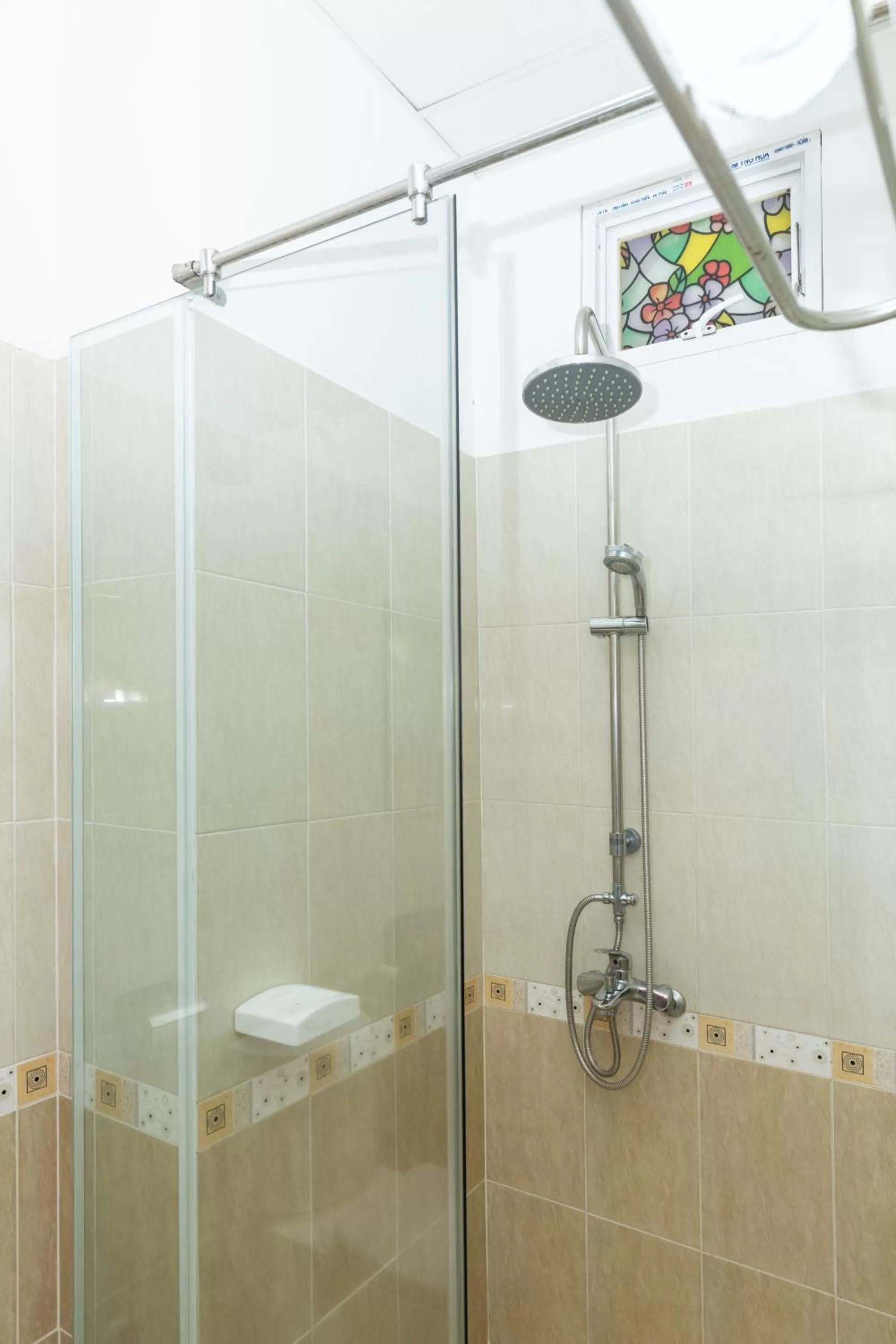 Shower in Queen Garden Hotel & Apartment