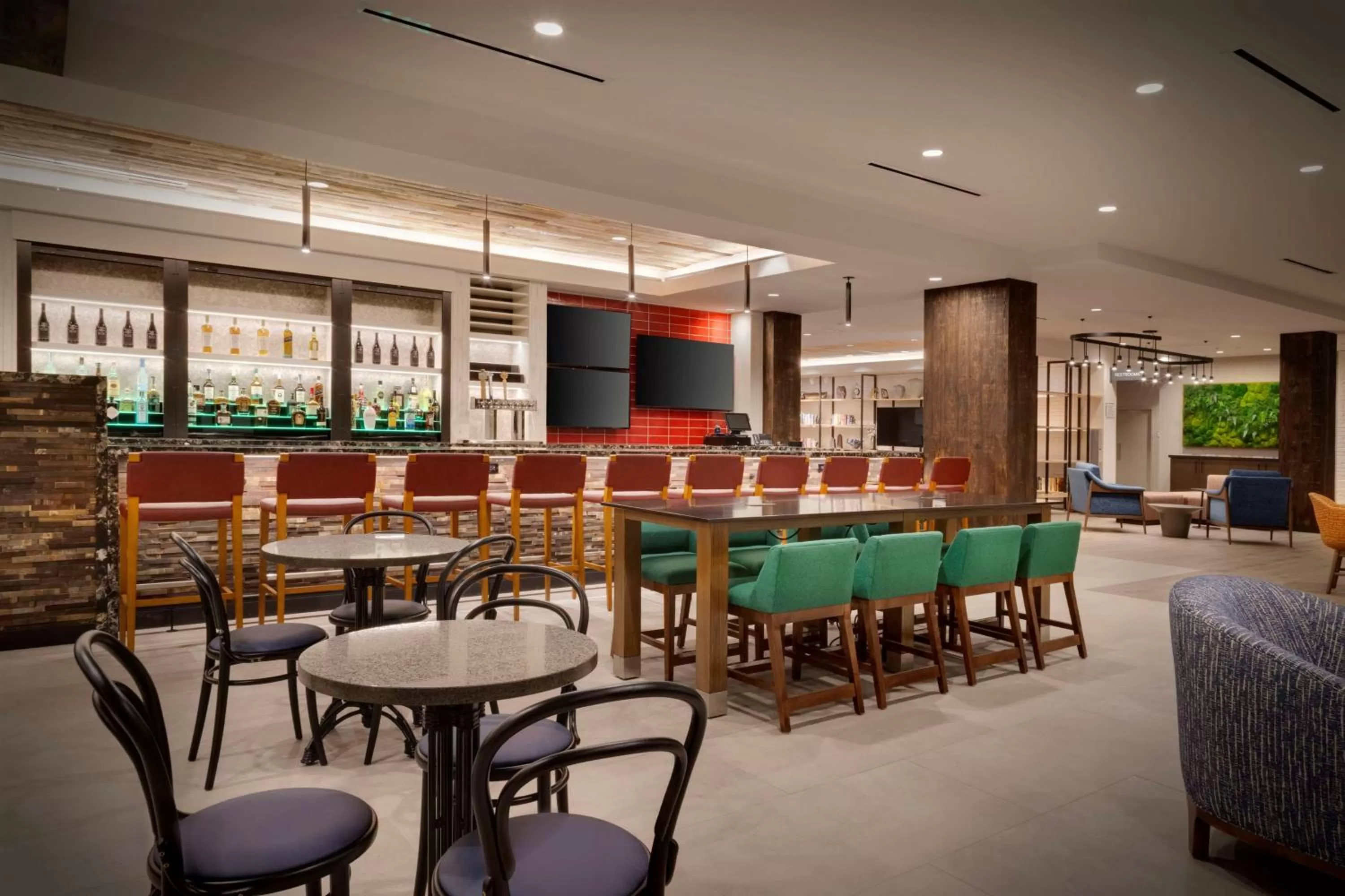 Lounge or bar in Hilton Garden Inn Haymarket