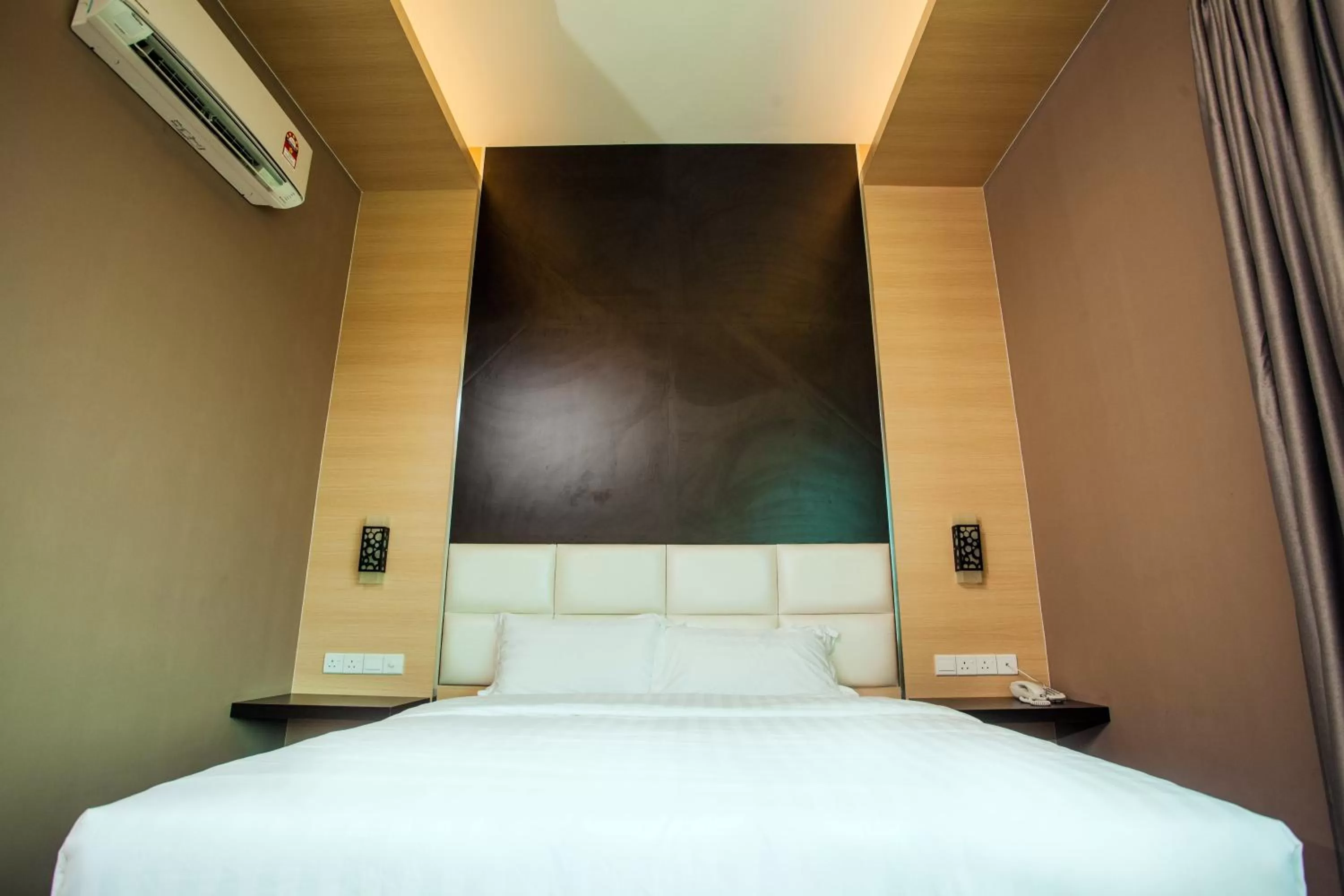 Bedroom in Friendly Hotel