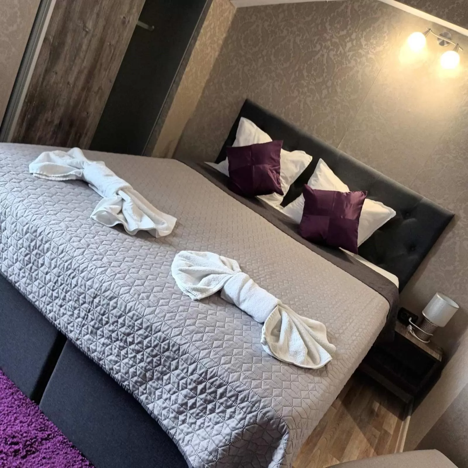 Bed in Vida Family Hotel