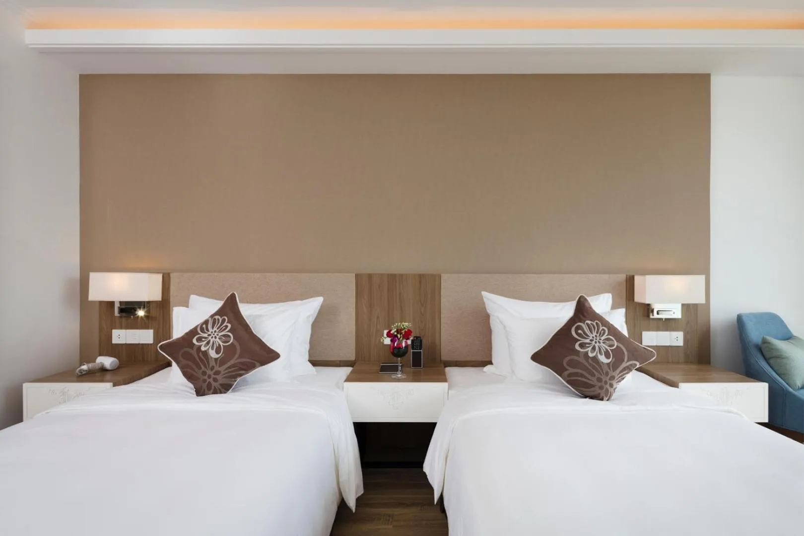 Photo of the whole room, Bed in Comodo Nha Trang Hotel