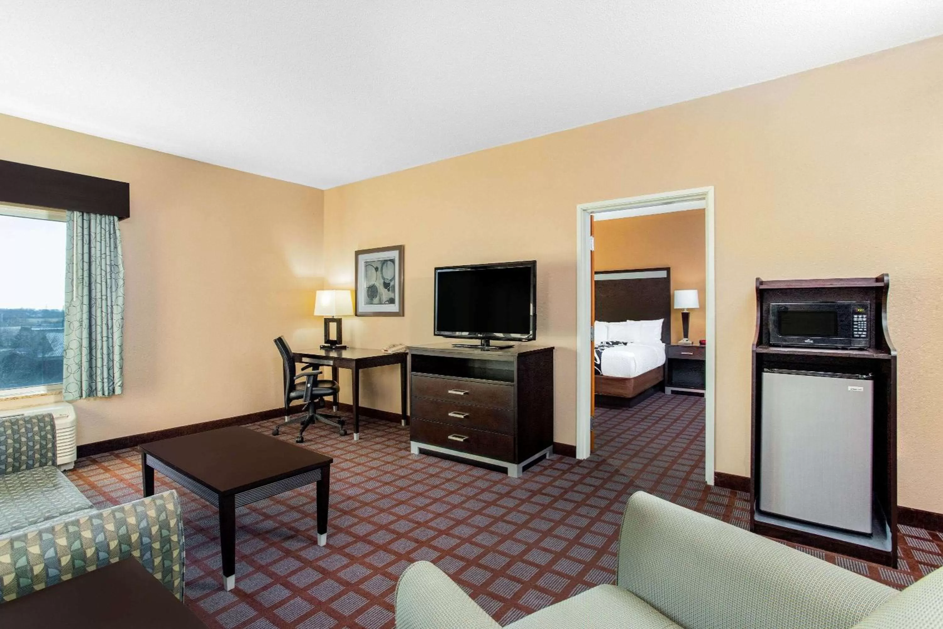 One-Bedroom King Suite - Non-Smoking in La Quinta by Wyndham Indianapolis Airport West