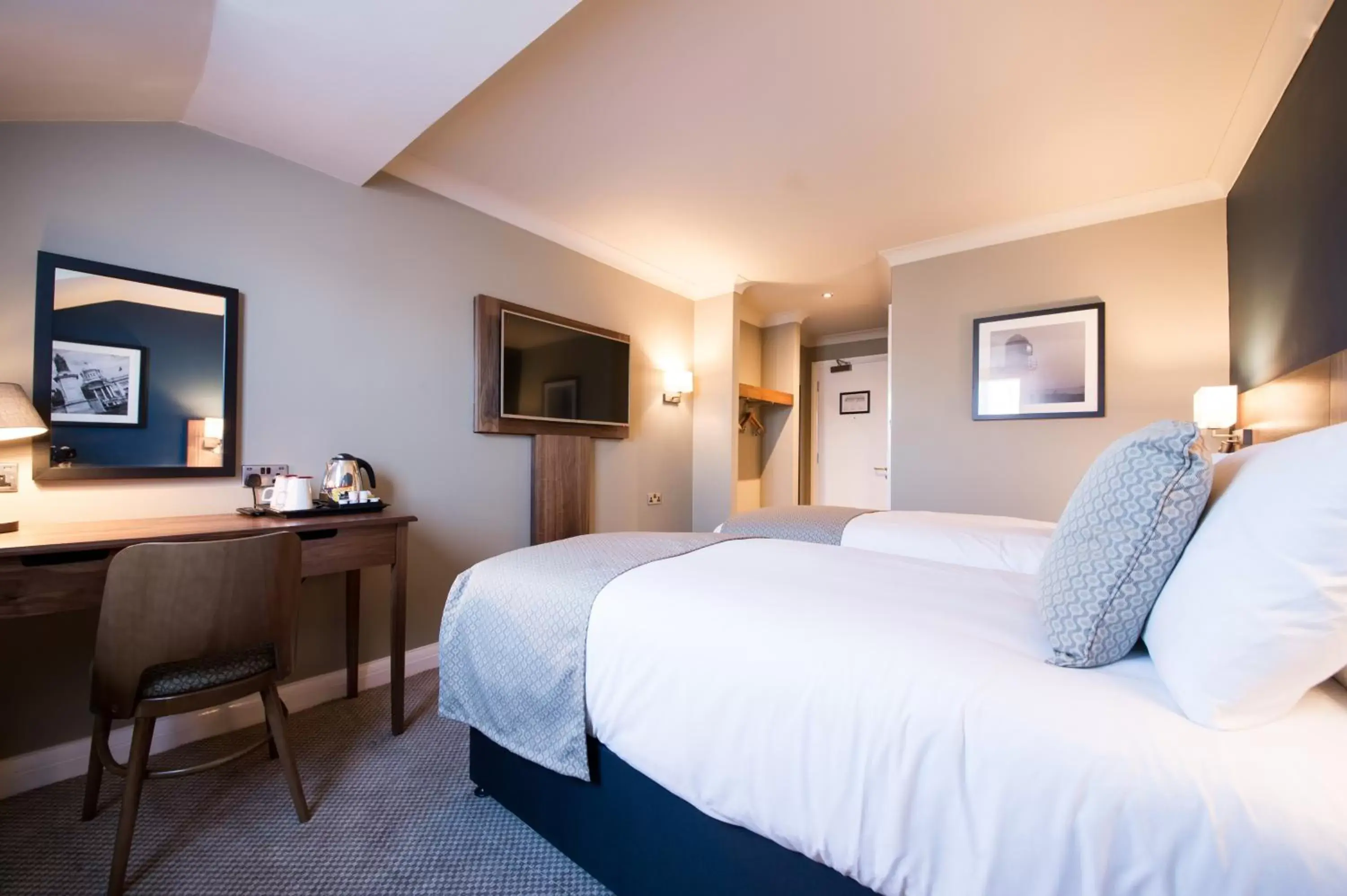 Standard Twin Room in Toby Carvery Hull by Innkeeper's Collection Standard Twin Room in Toby Carvery Hull by Innkeeper's Collection