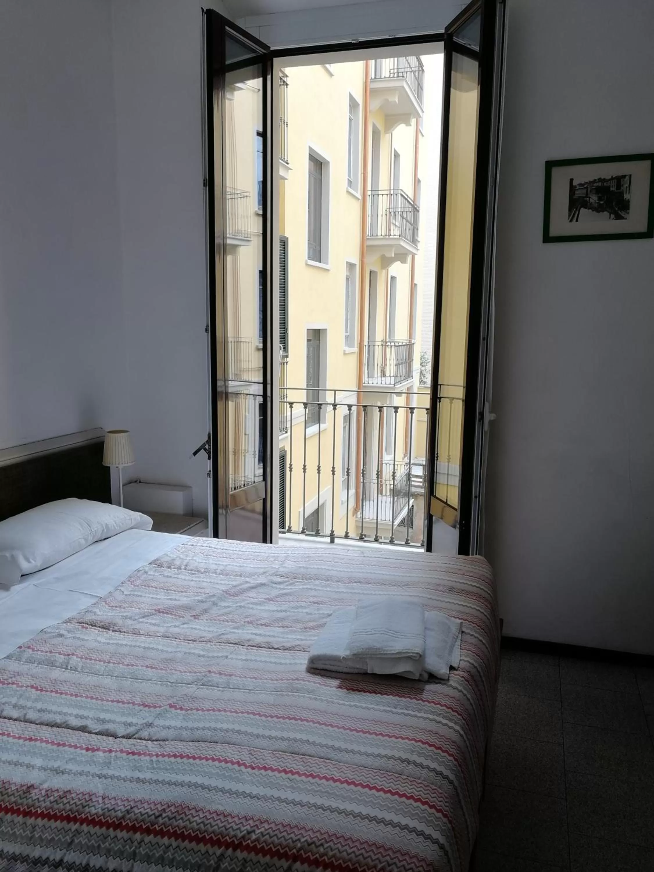 Photo of the whole room, Bed in Hotel Gambara